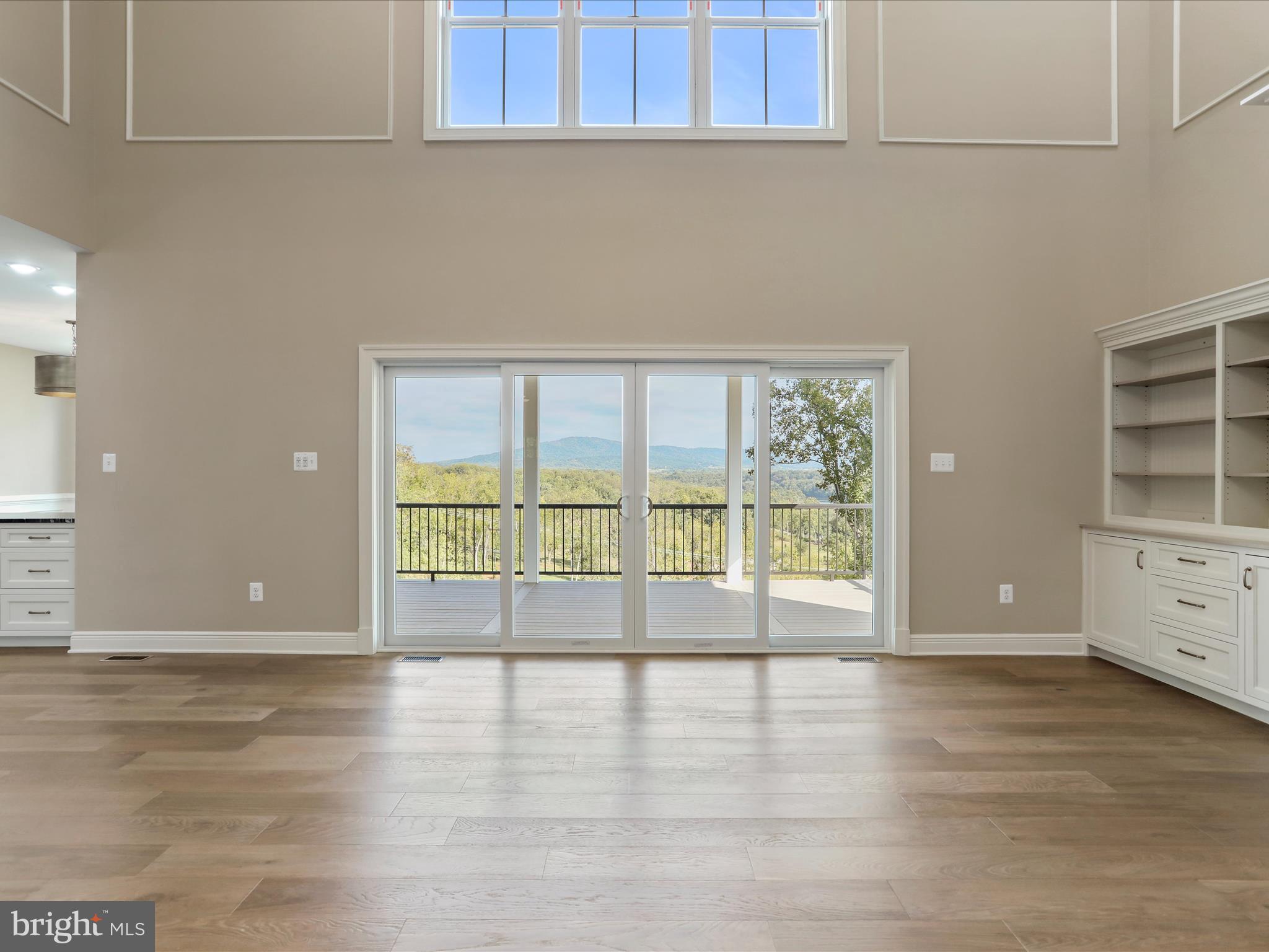 BELLA VISTA - Residential