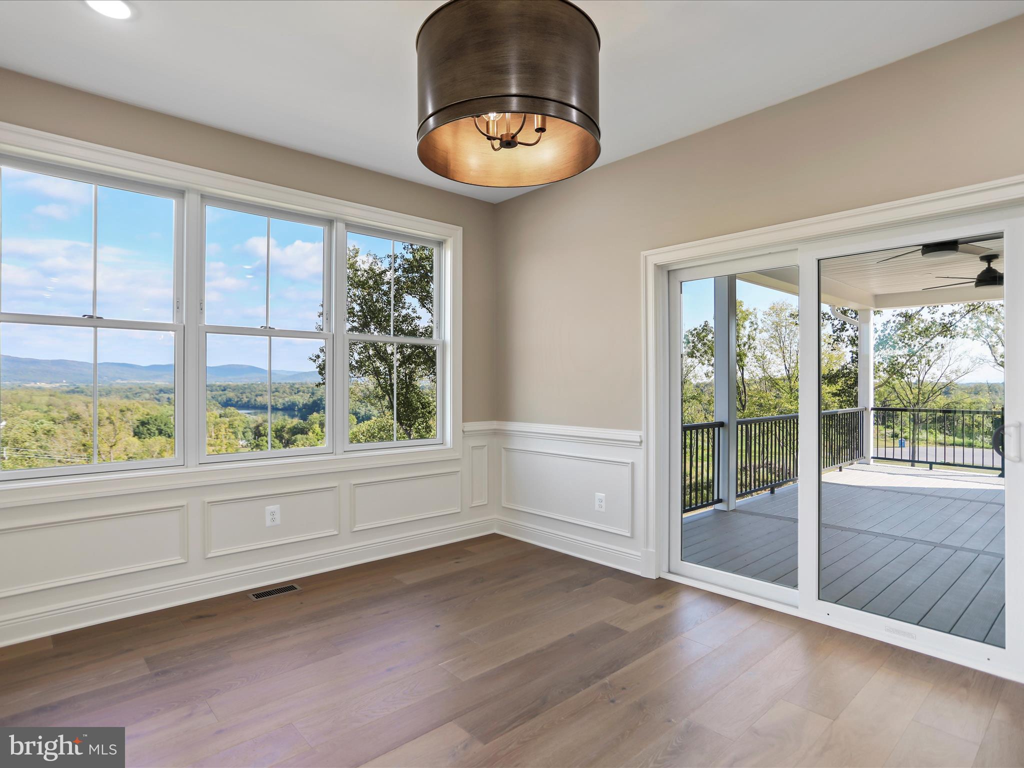 BELLA VISTA - Residential