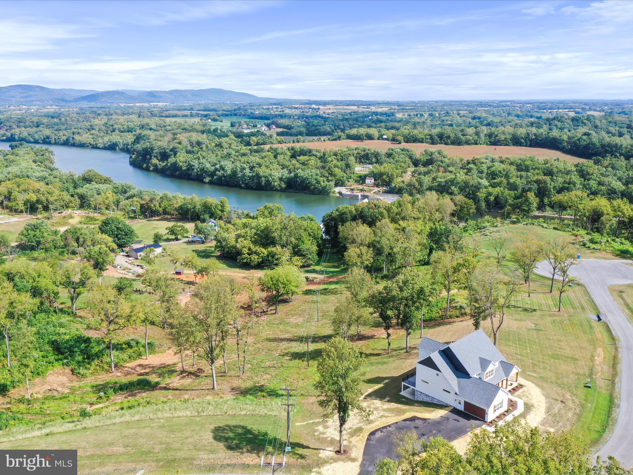 BELLA VISTA - Residential