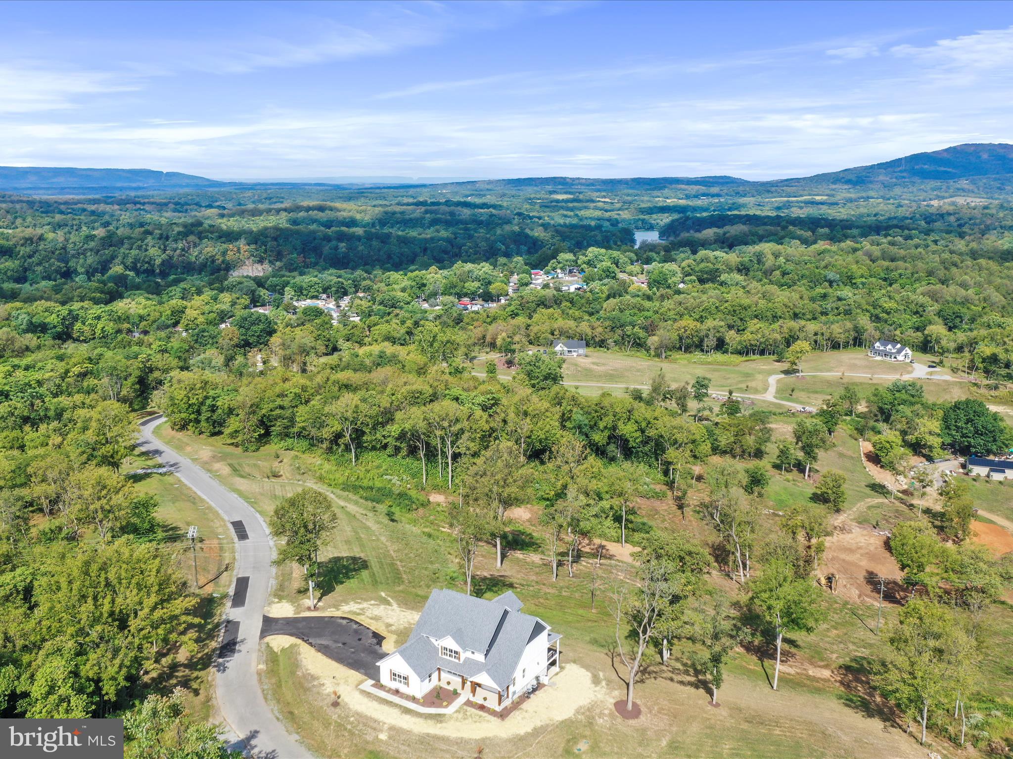 BELLA VISTA - Residential