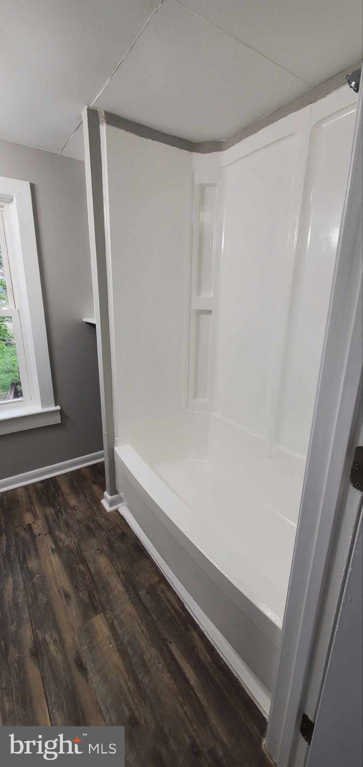 HILLCREST - Residential Income