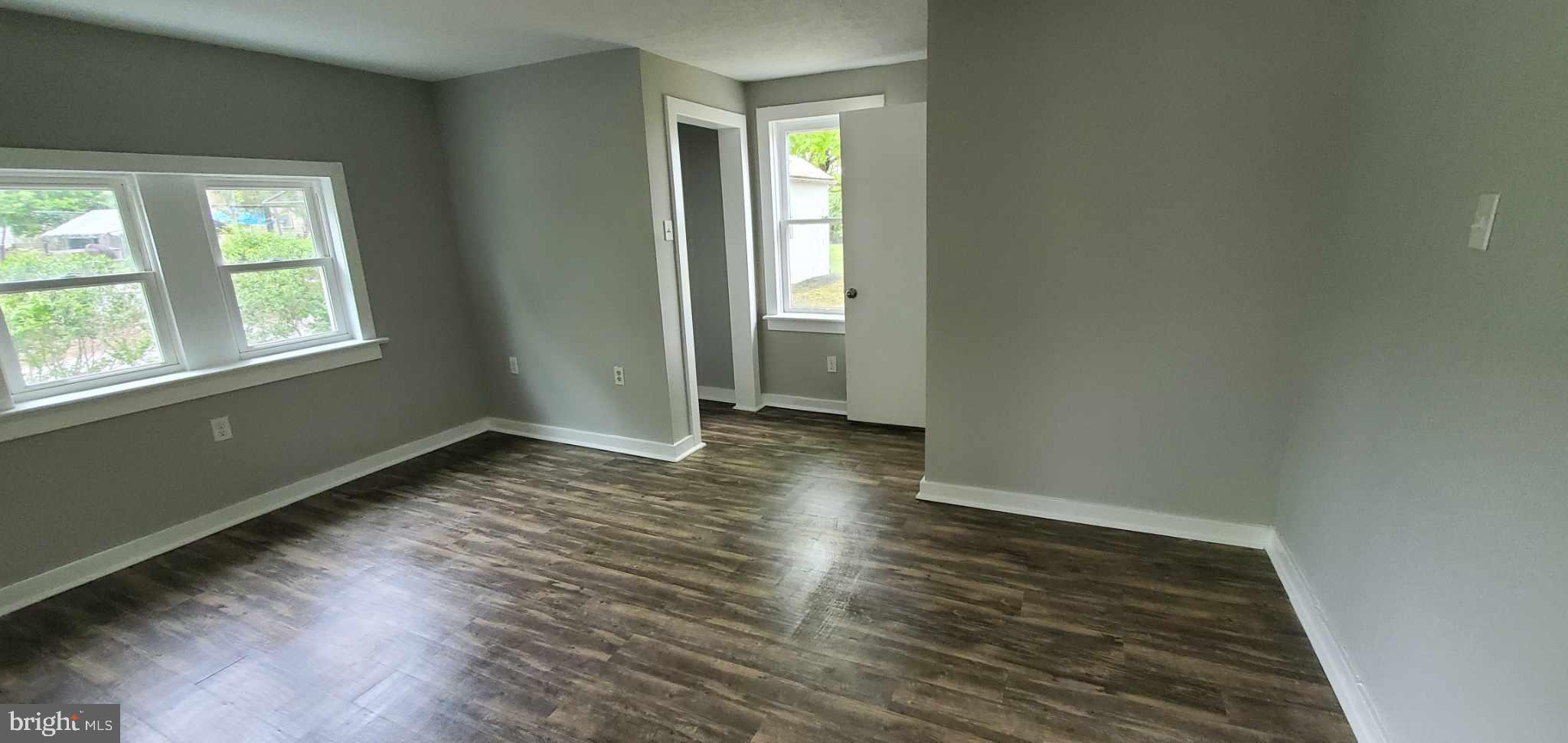 HILLCREST - Residential Income