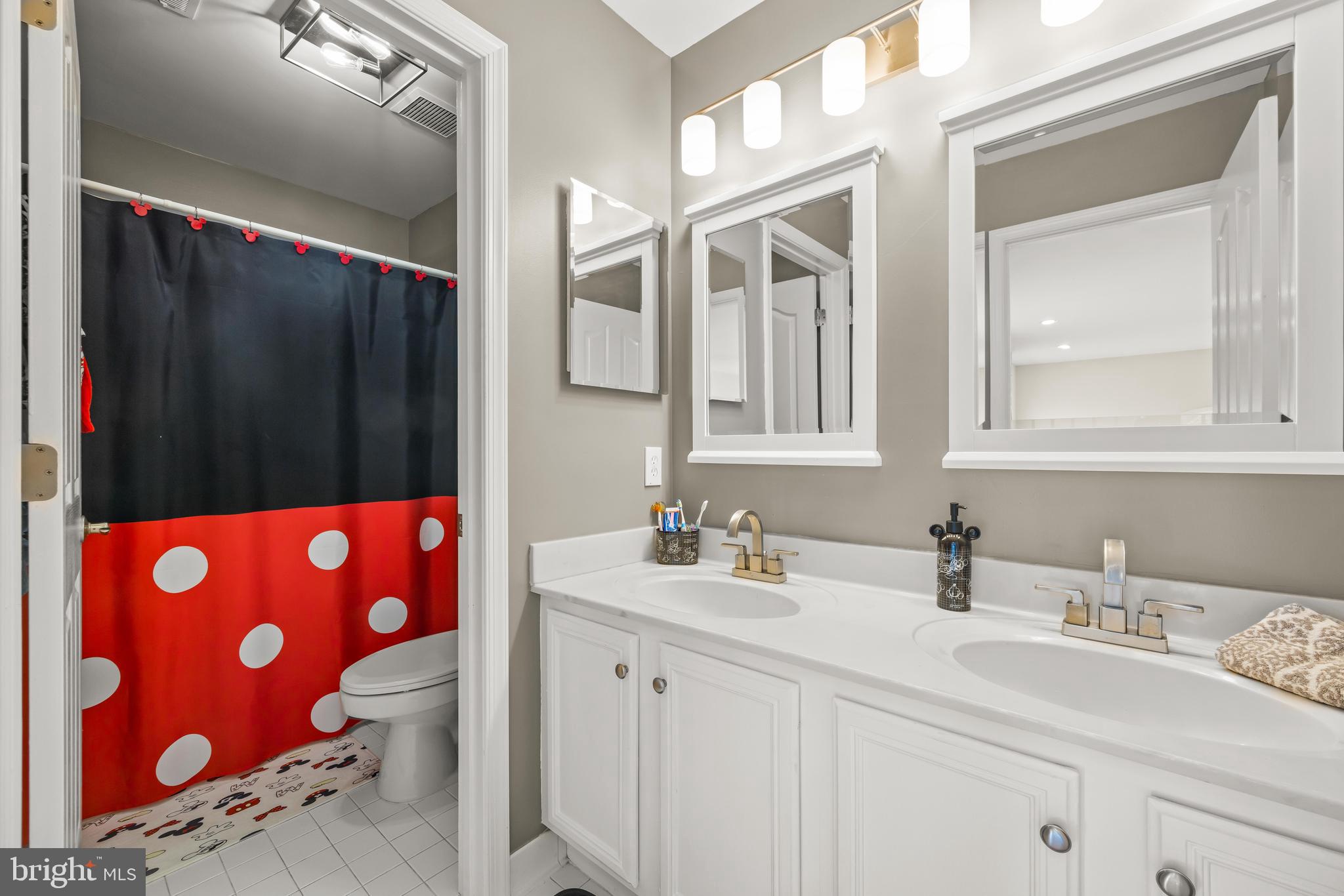 TRAILS AT WOODLOT - Residential