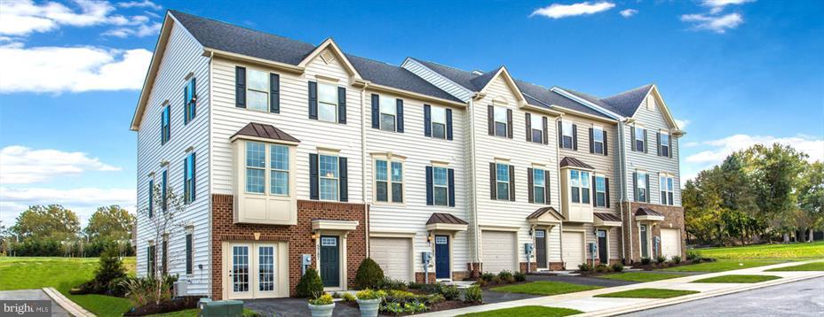 OAKDALE VILLAGE - Residential