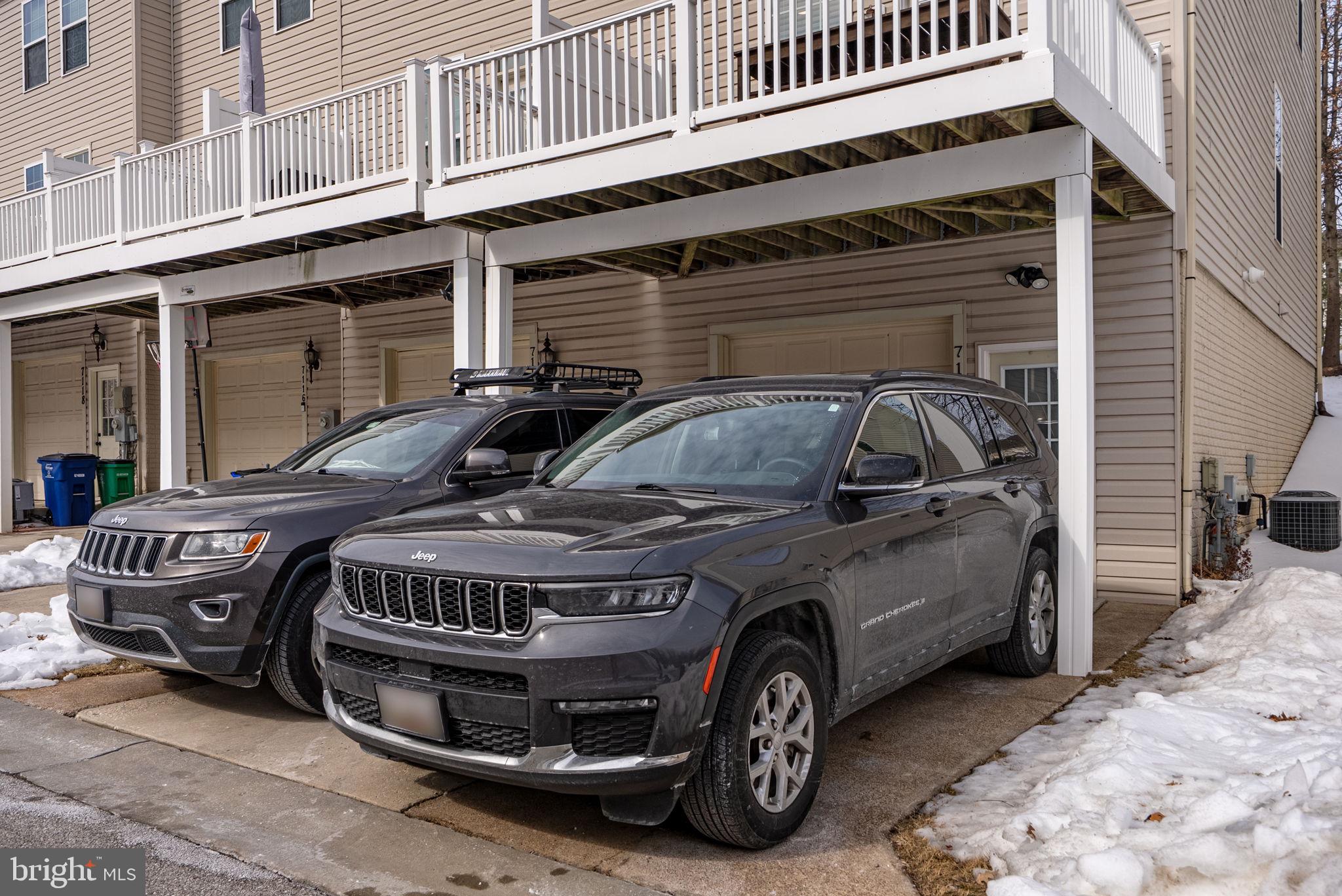 HOWARD SQUARE - Residential