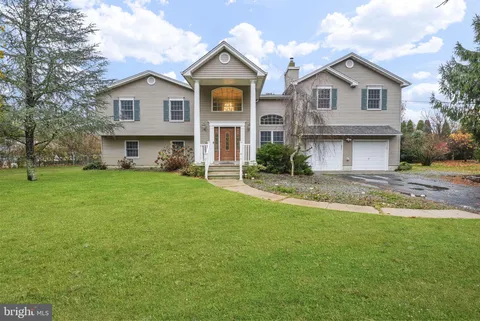 300 Grawtown Road, Jackson, NJ MLS: NJOC2037530