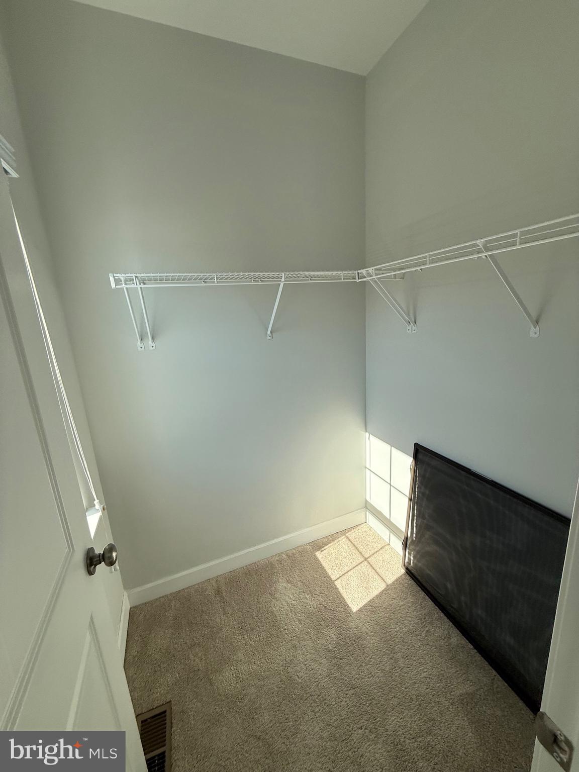 POTOMAC OVERLOOK CONDO - Residential