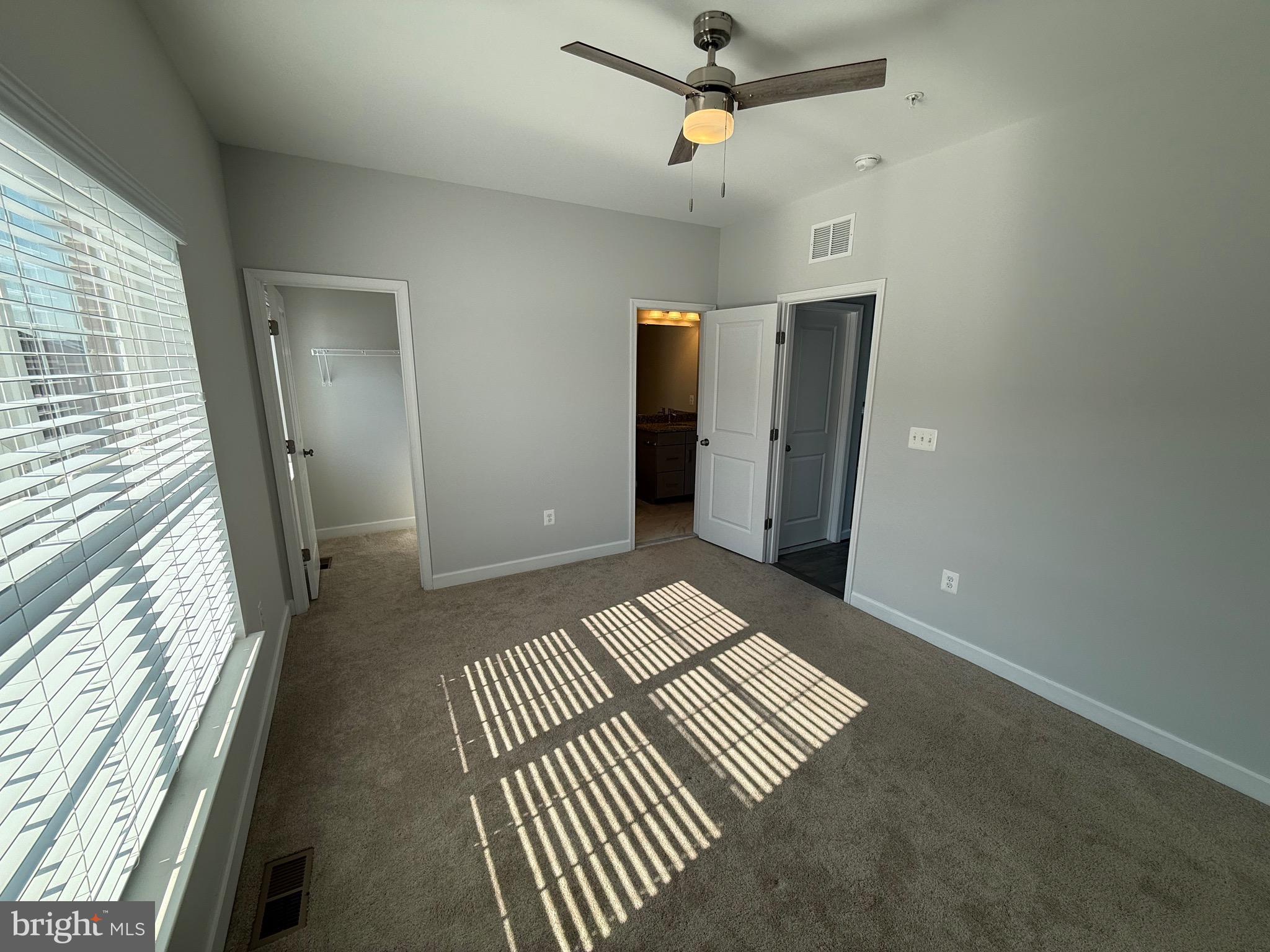 POTOMAC OVERLOOK CONDO - Residential