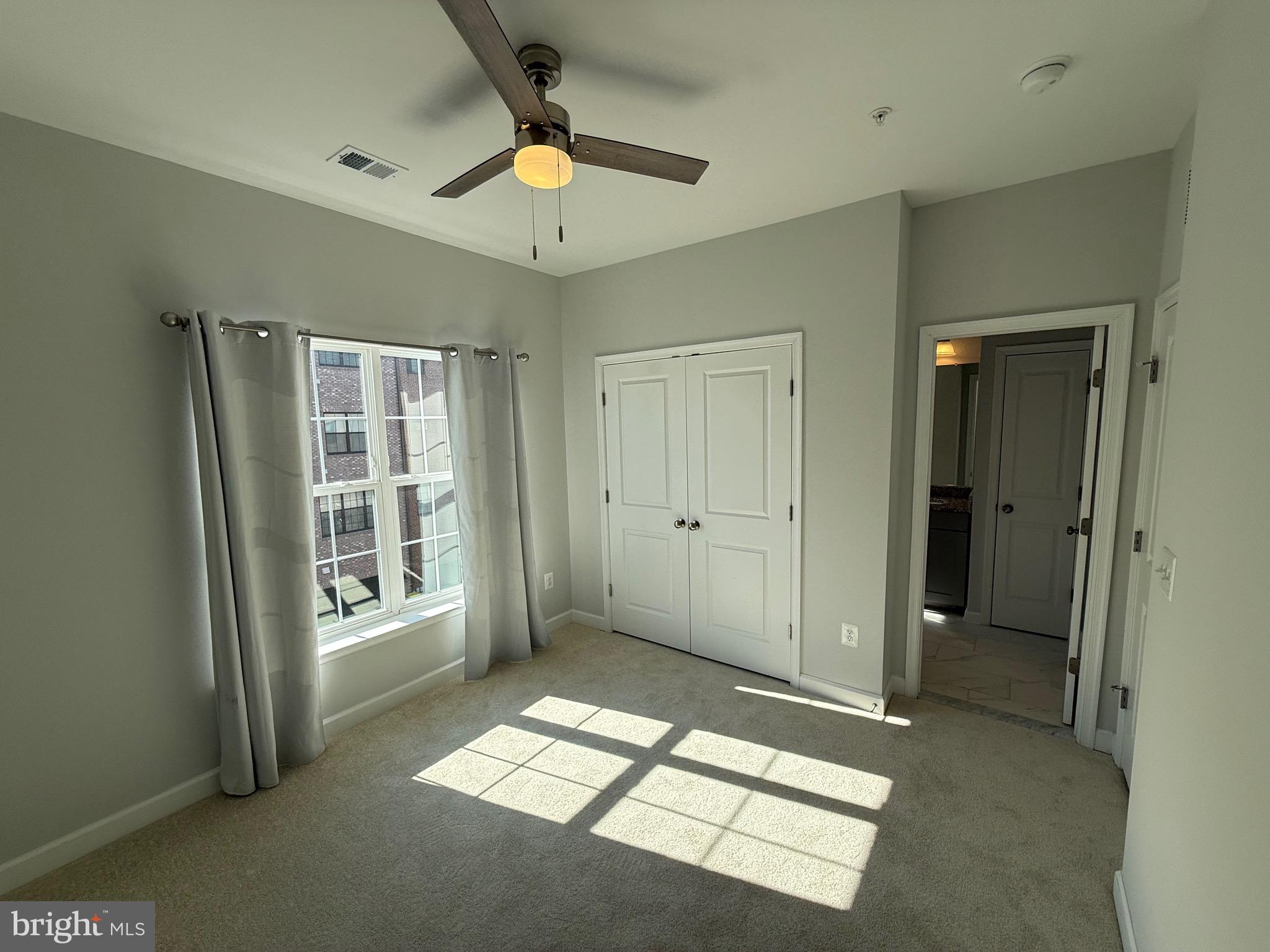 POTOMAC OVERLOOK CONDO - Residential