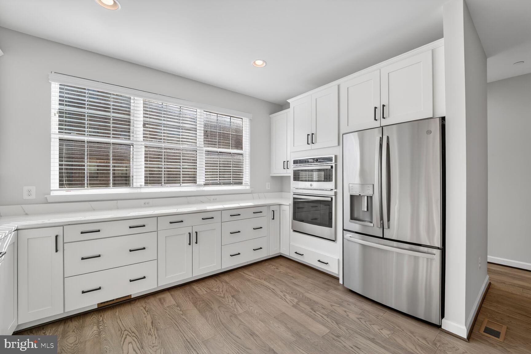 POTOMAC OVERLOOK CONDO - Residential