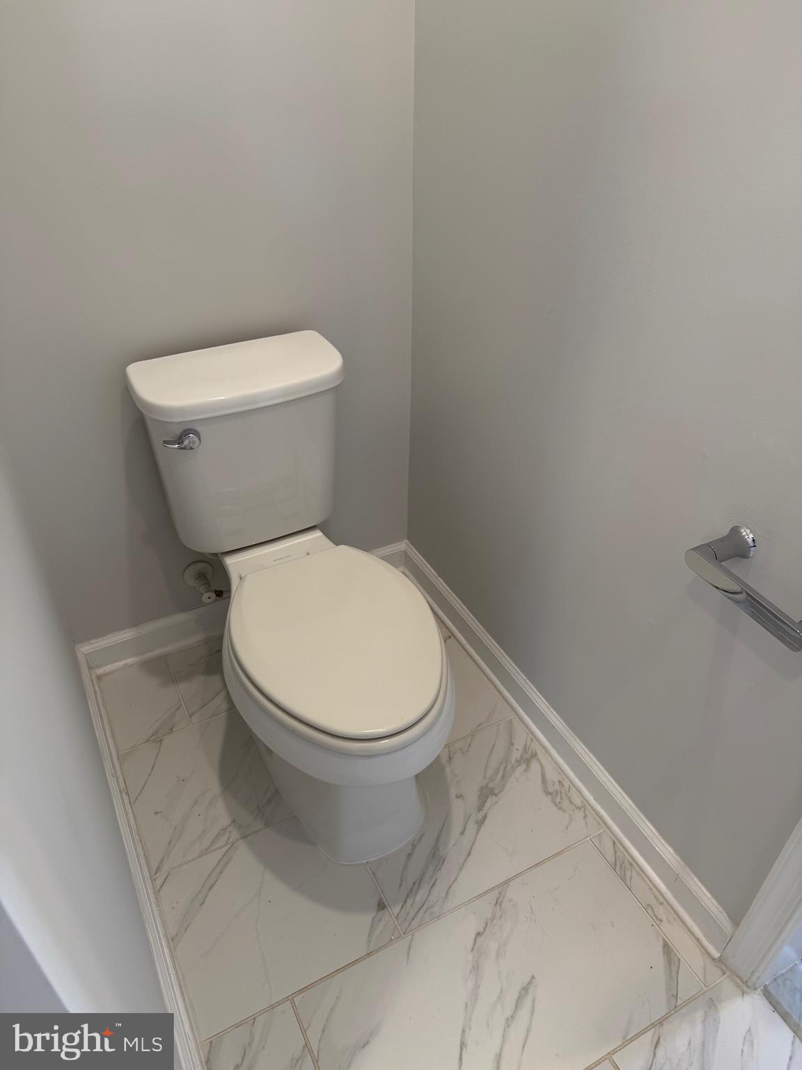 POTOMAC OVERLOOK CONDO - Residential