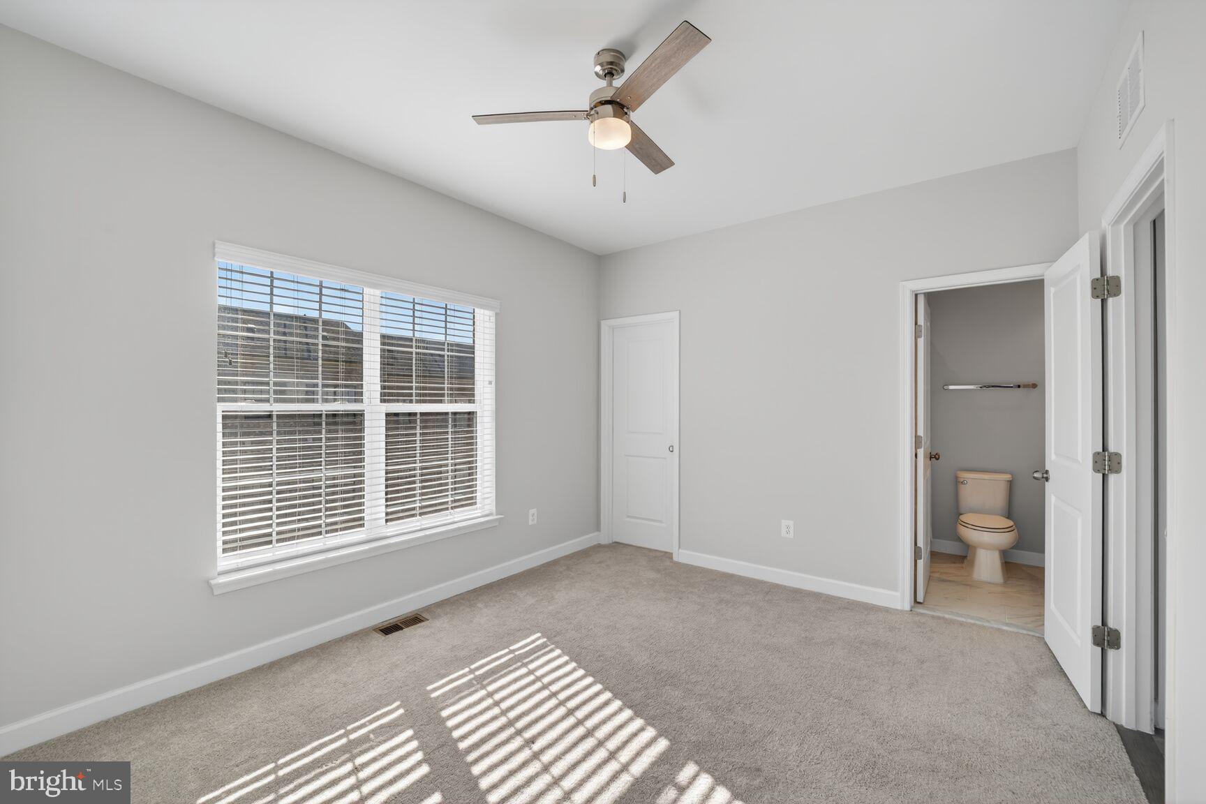 POTOMAC OVERLOOK CONDO - Residential