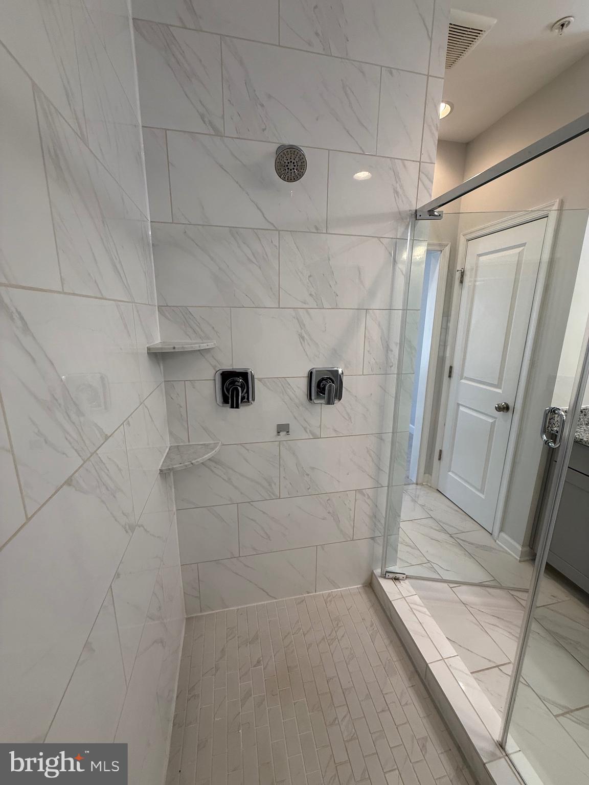 POTOMAC OVERLOOK CONDO - Residential