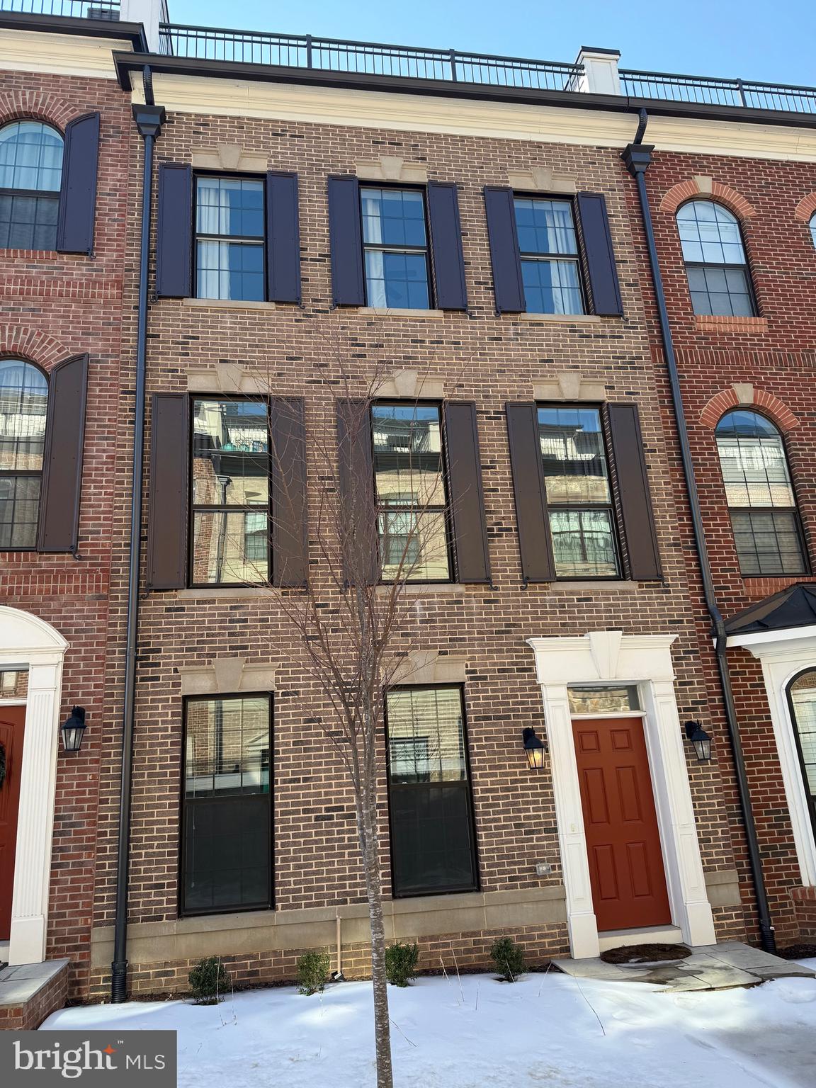 POTOMAC OVERLOOK CONDO - Residential