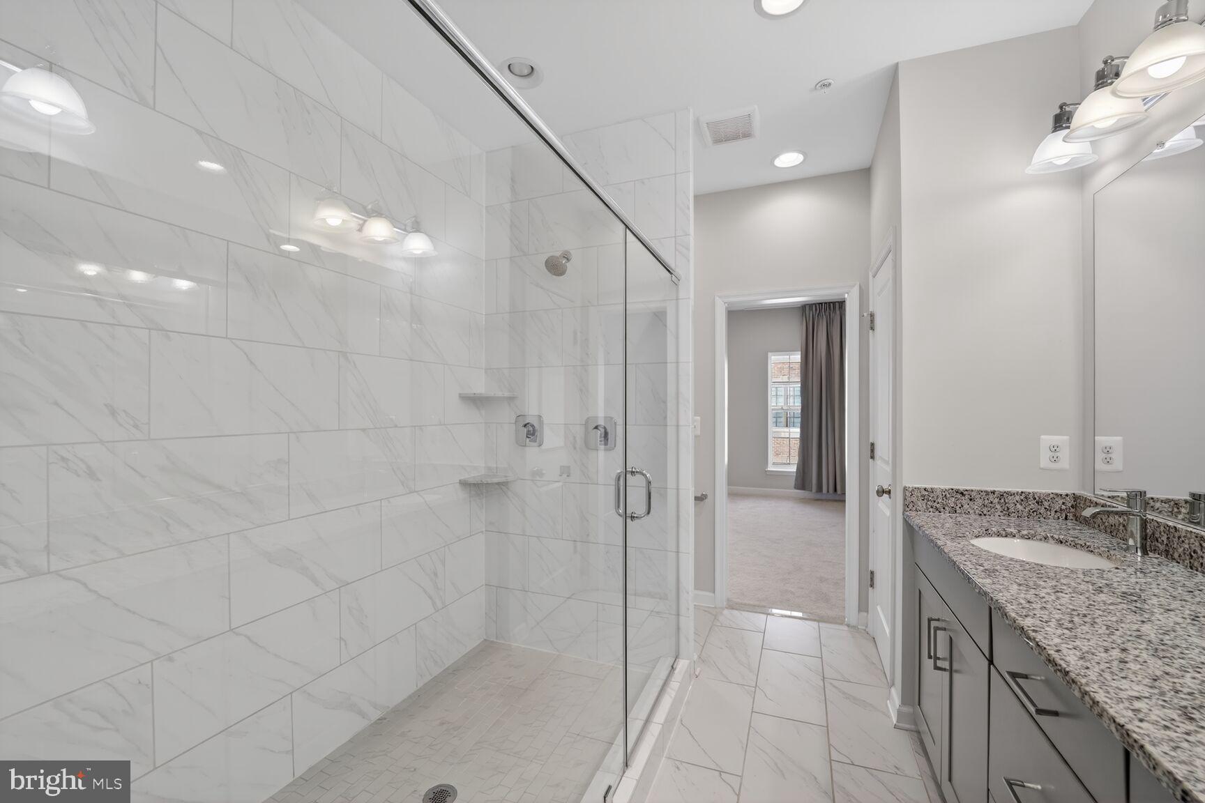 POTOMAC OVERLOOK CONDO - Residential