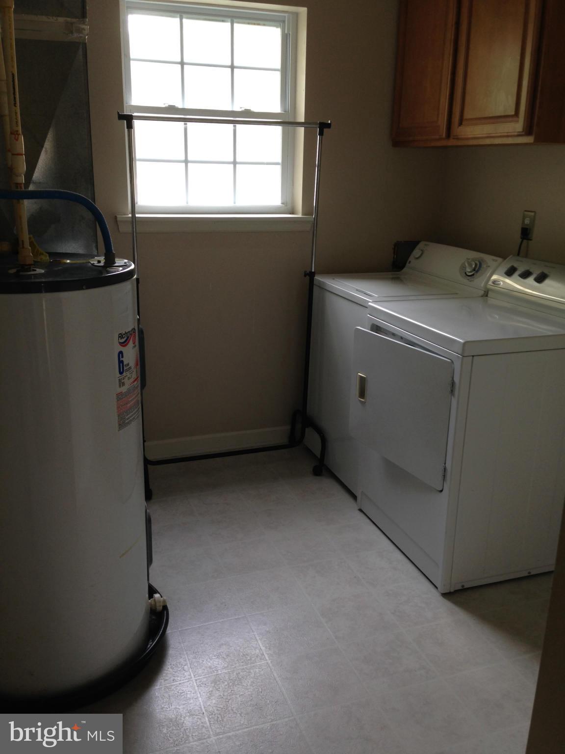 LAKE OF THE WOODS - Residential Lease