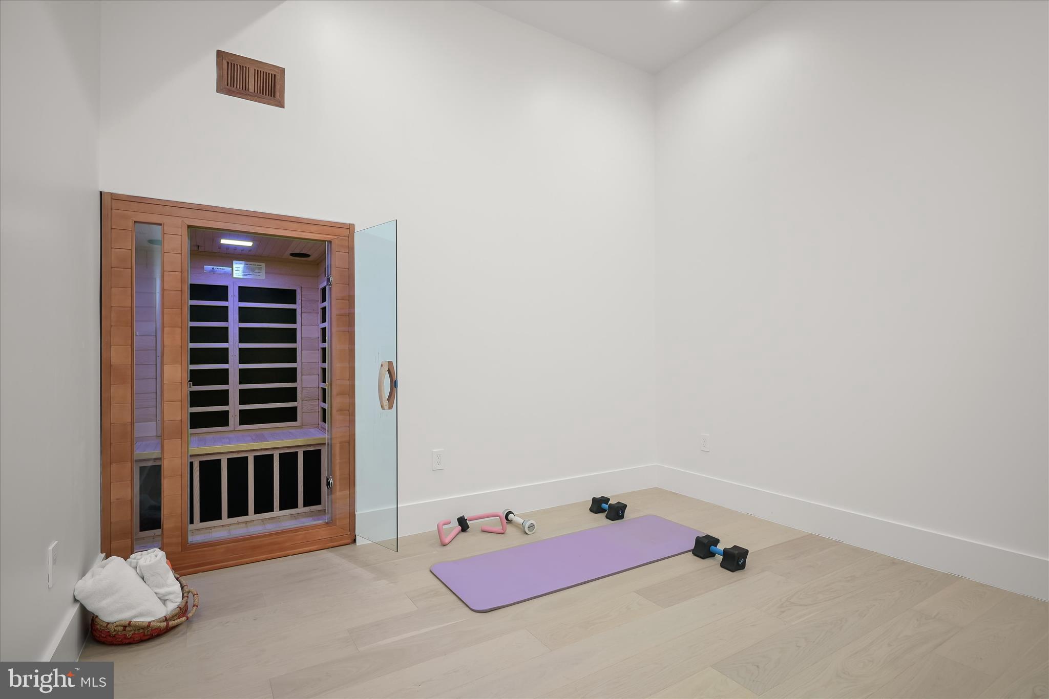 BERKLEY - Residential