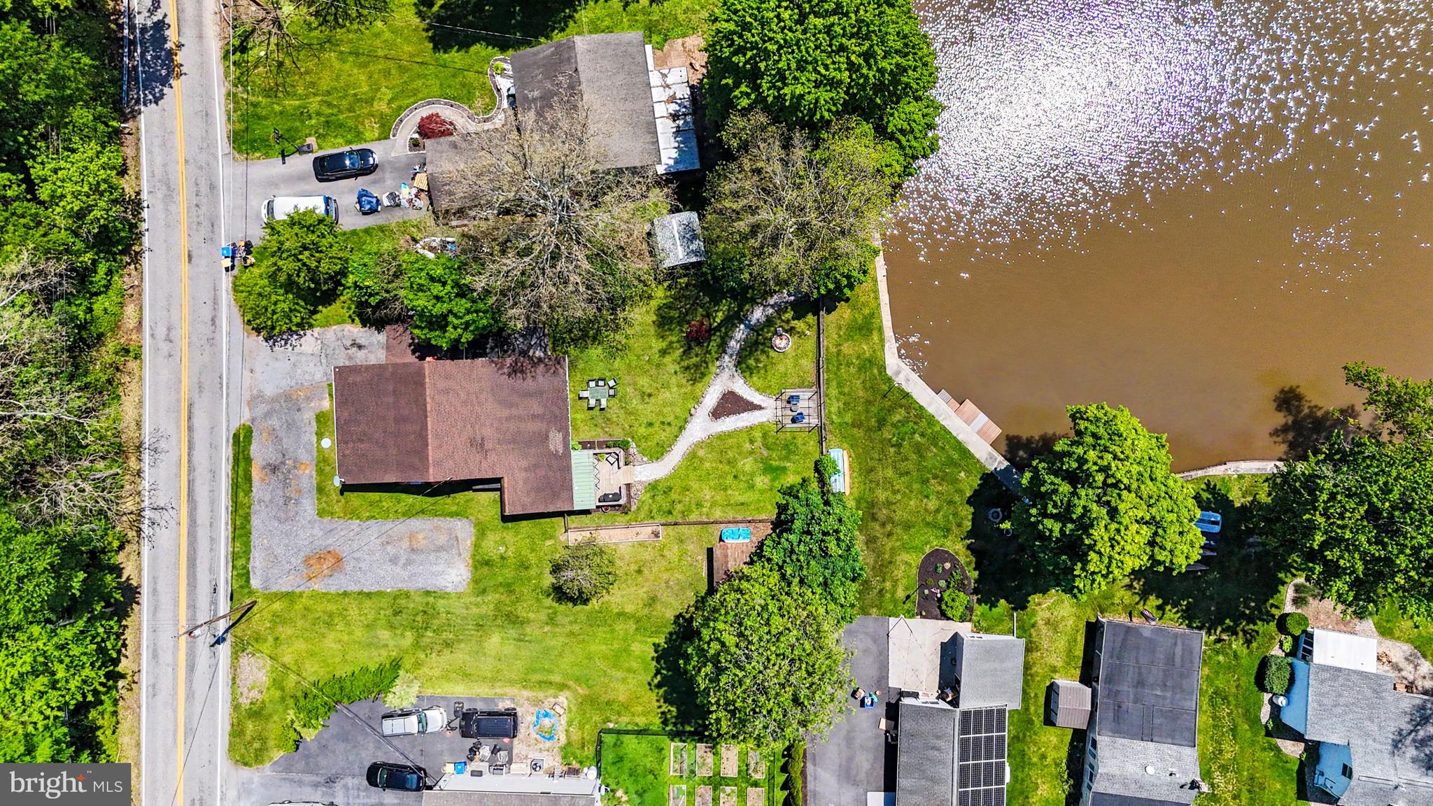 SILVER LAKE - Residential