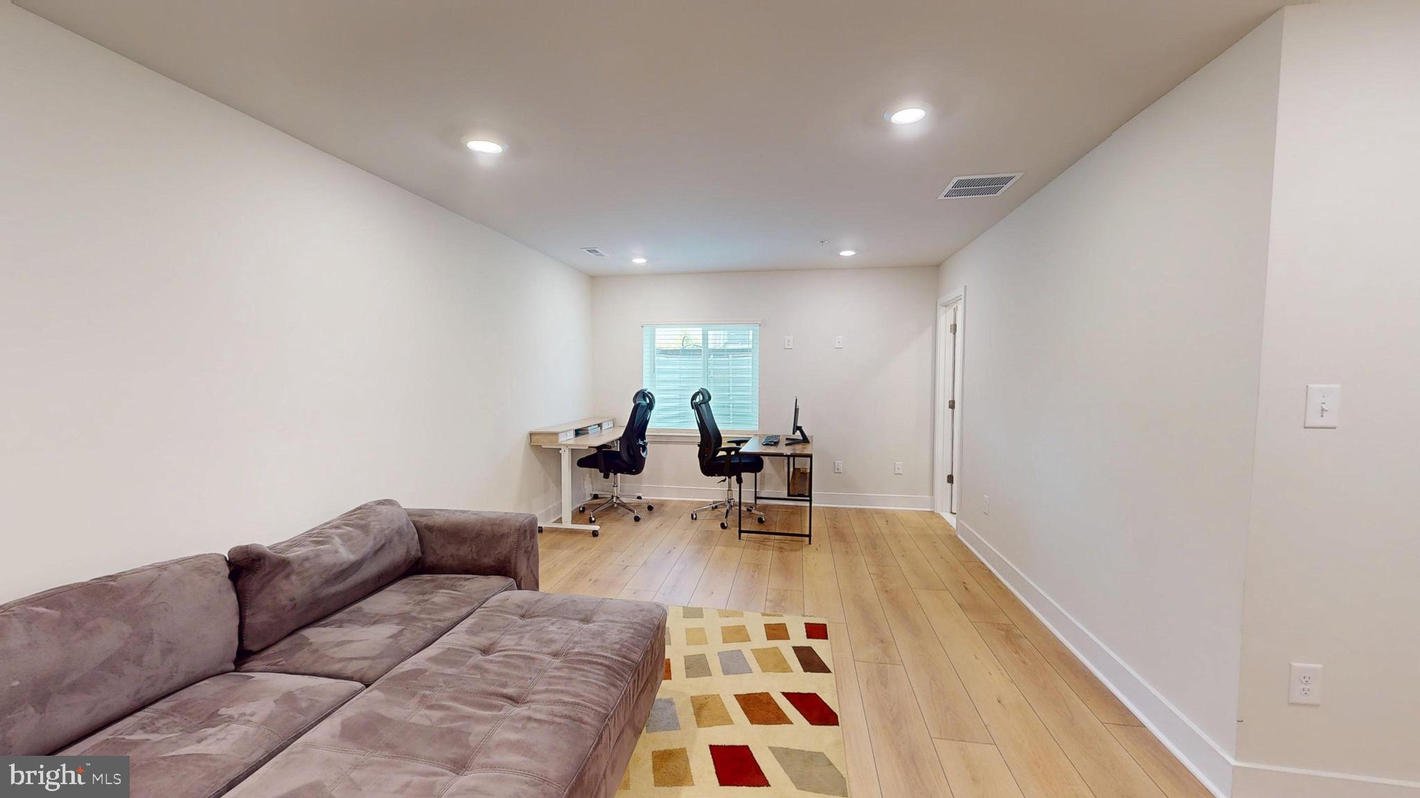 PARKSIDE PRESERVE - Residential