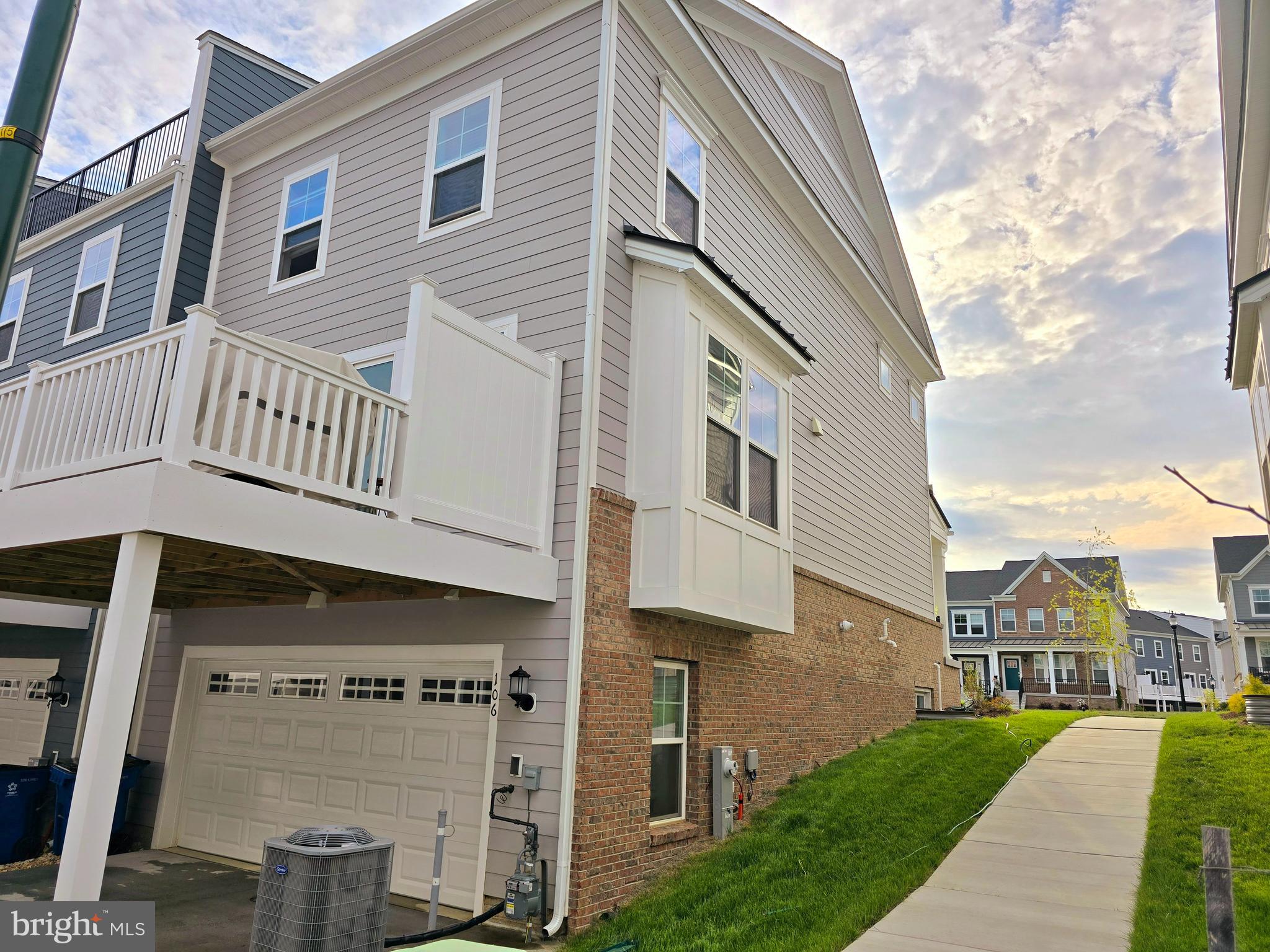 PARKSIDE PRESERVE - Residential