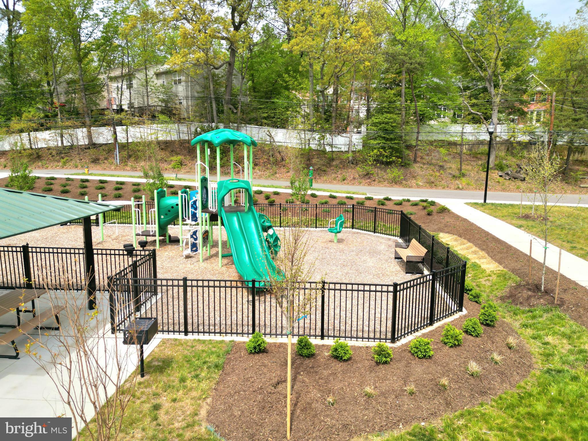 PARKSIDE PRESERVE - Residential