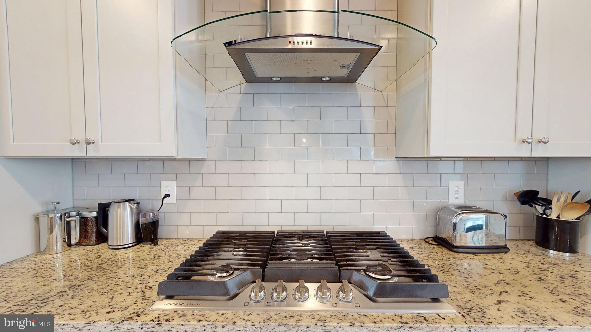 PARKSIDE PRESERVE - Residential