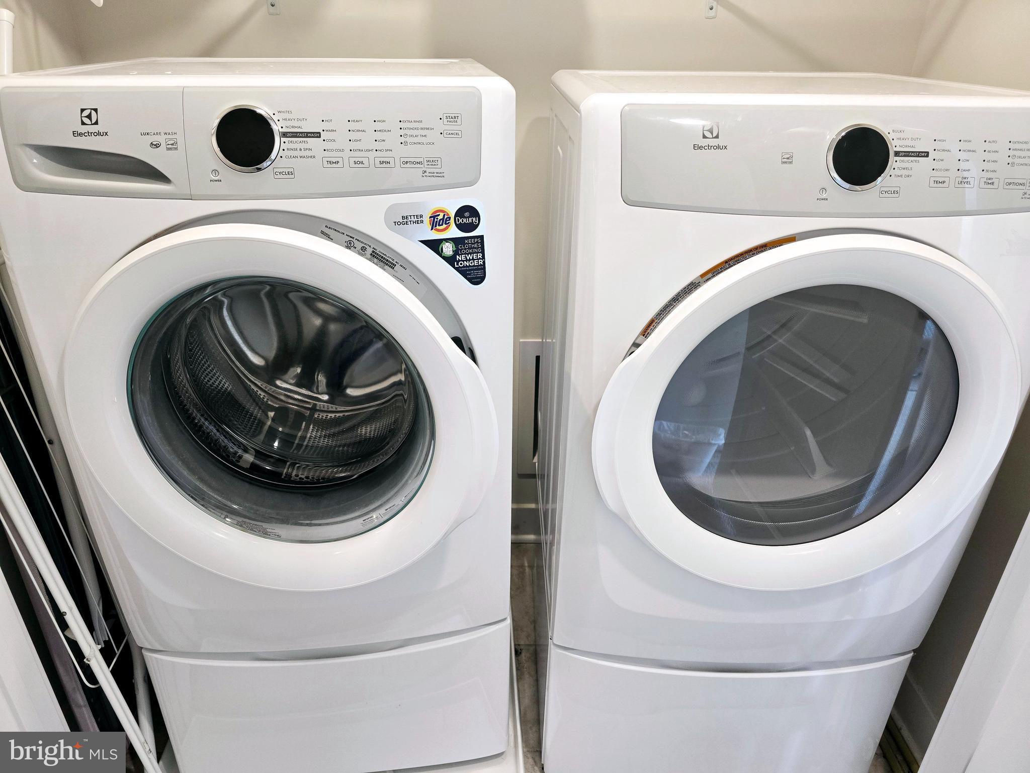 PARKSIDE PRESERVE - Residential