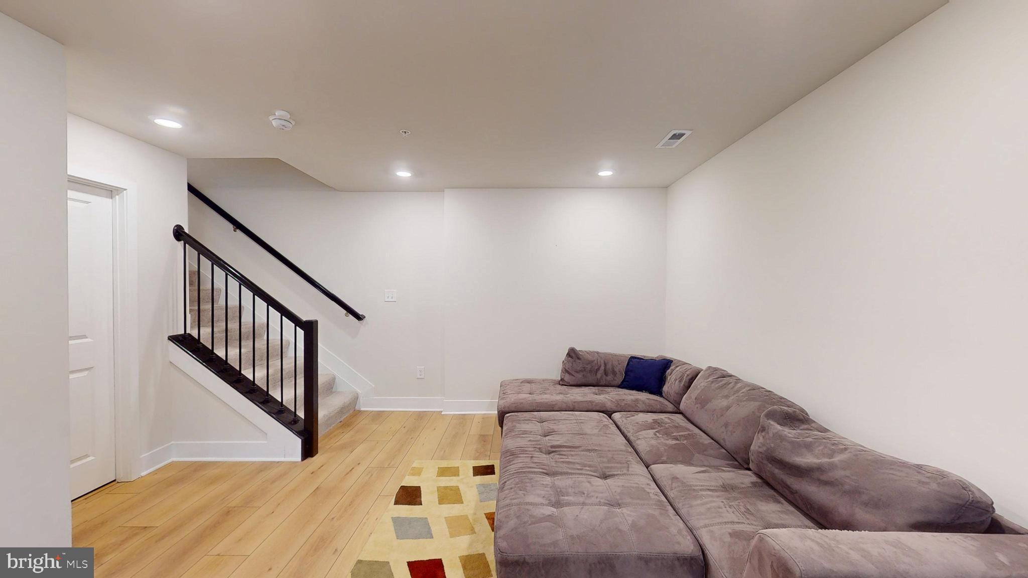 PARKSIDE PRESERVE - Residential