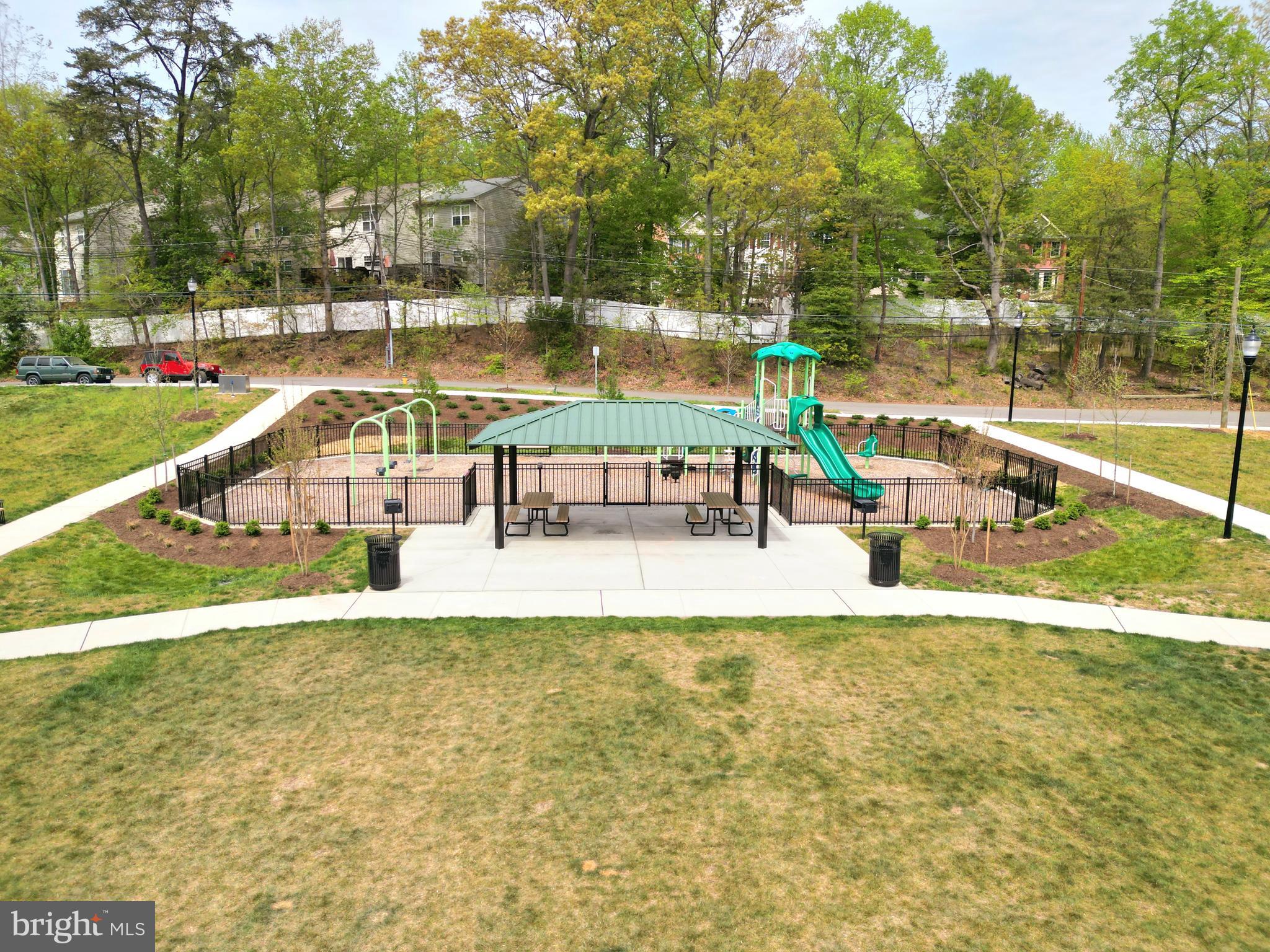 PARKSIDE PRESERVE - Residential