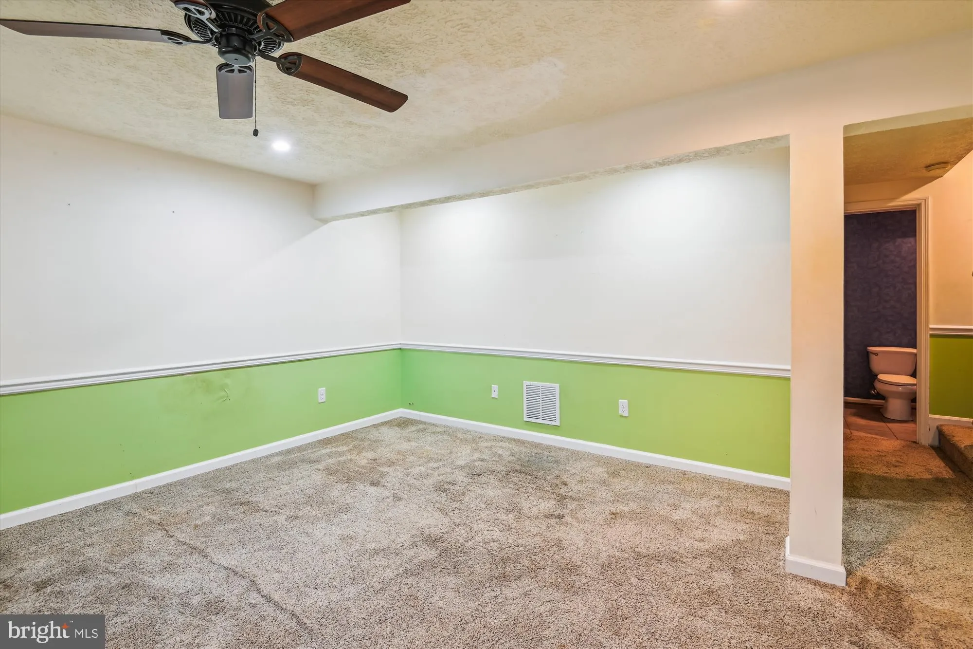 Pasadena, Maryland 21122, United States, 3 Bedrooms Bedrooms, ,3 BathroomsBathrooms,Residential,Active,107361