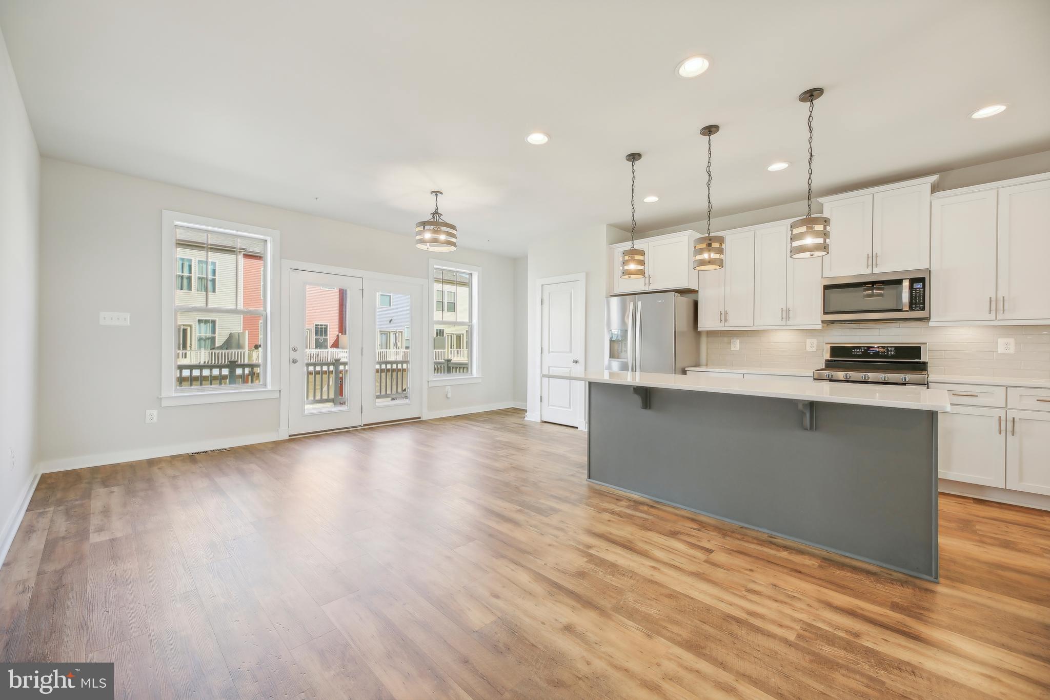 TUSCARORA CREEK - Residential