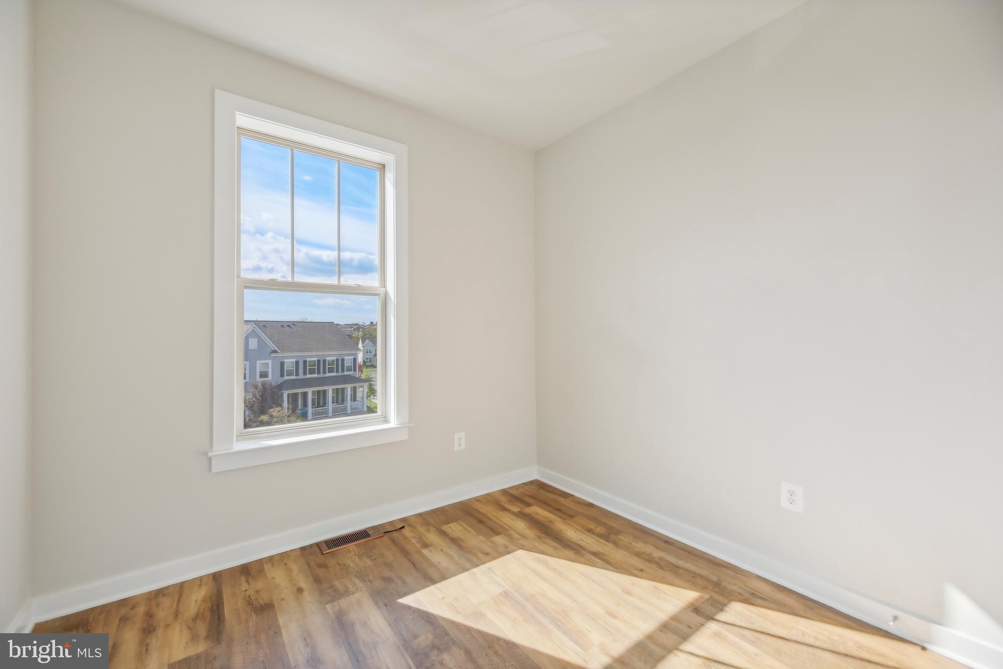 TUSCARORA CREEK - Residential