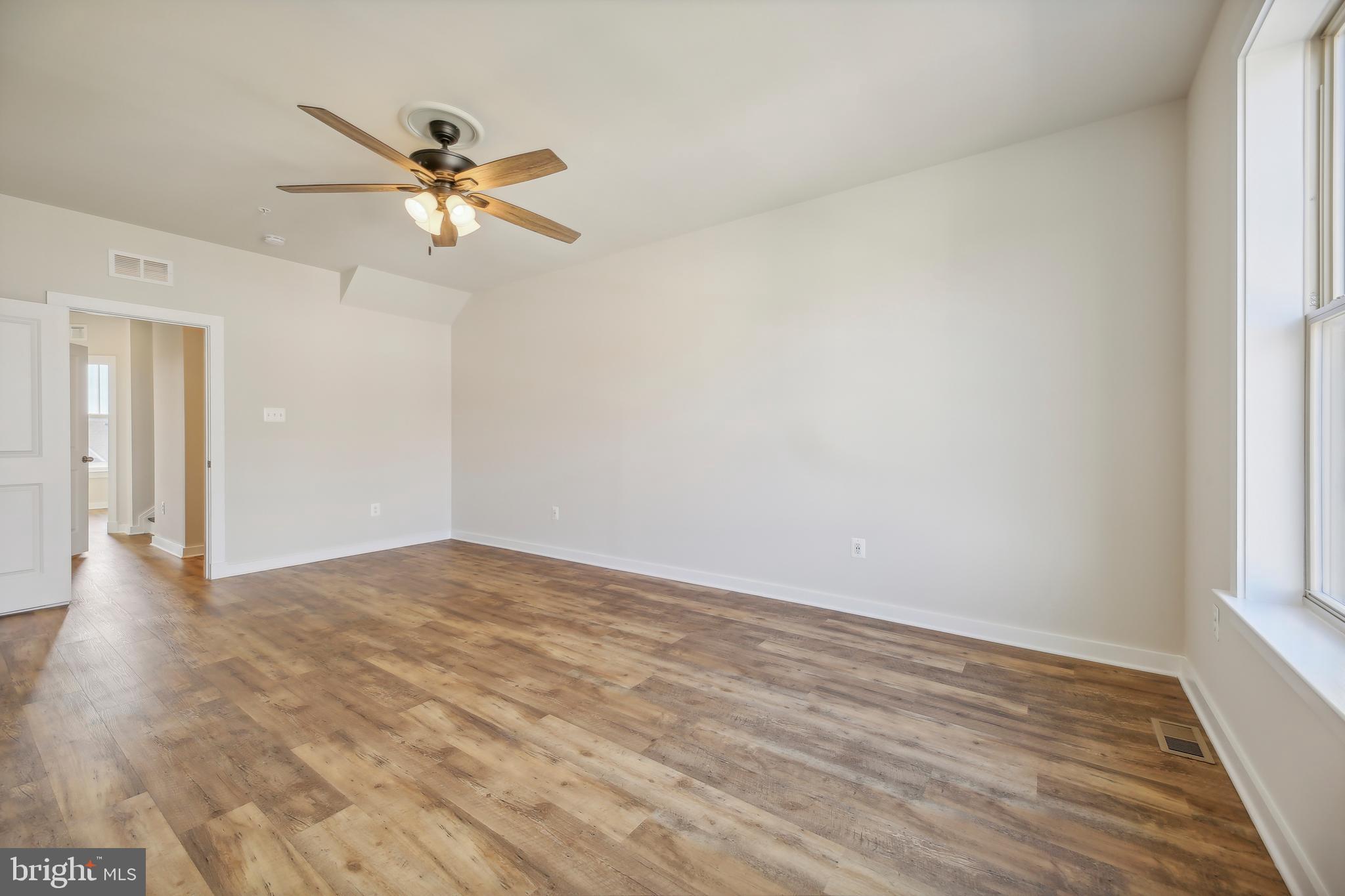 TUSCARORA CREEK - Residential