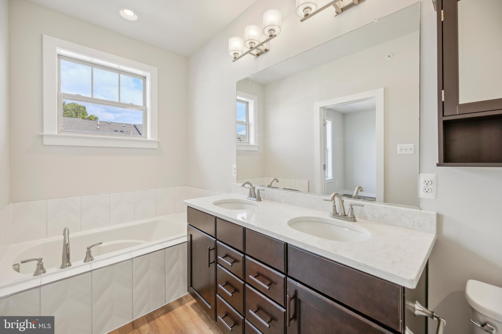 TUSCARORA CREEK - Residential