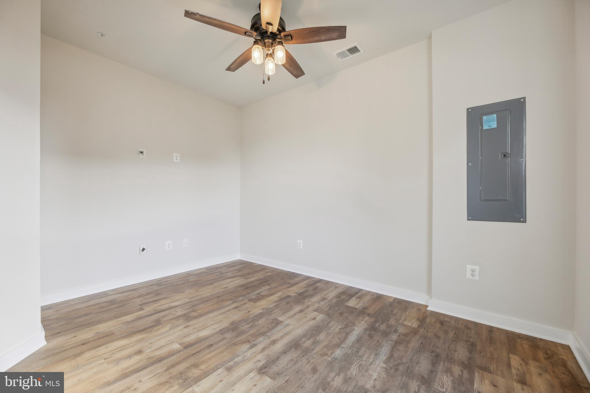 TUSCARORA CREEK - Residential