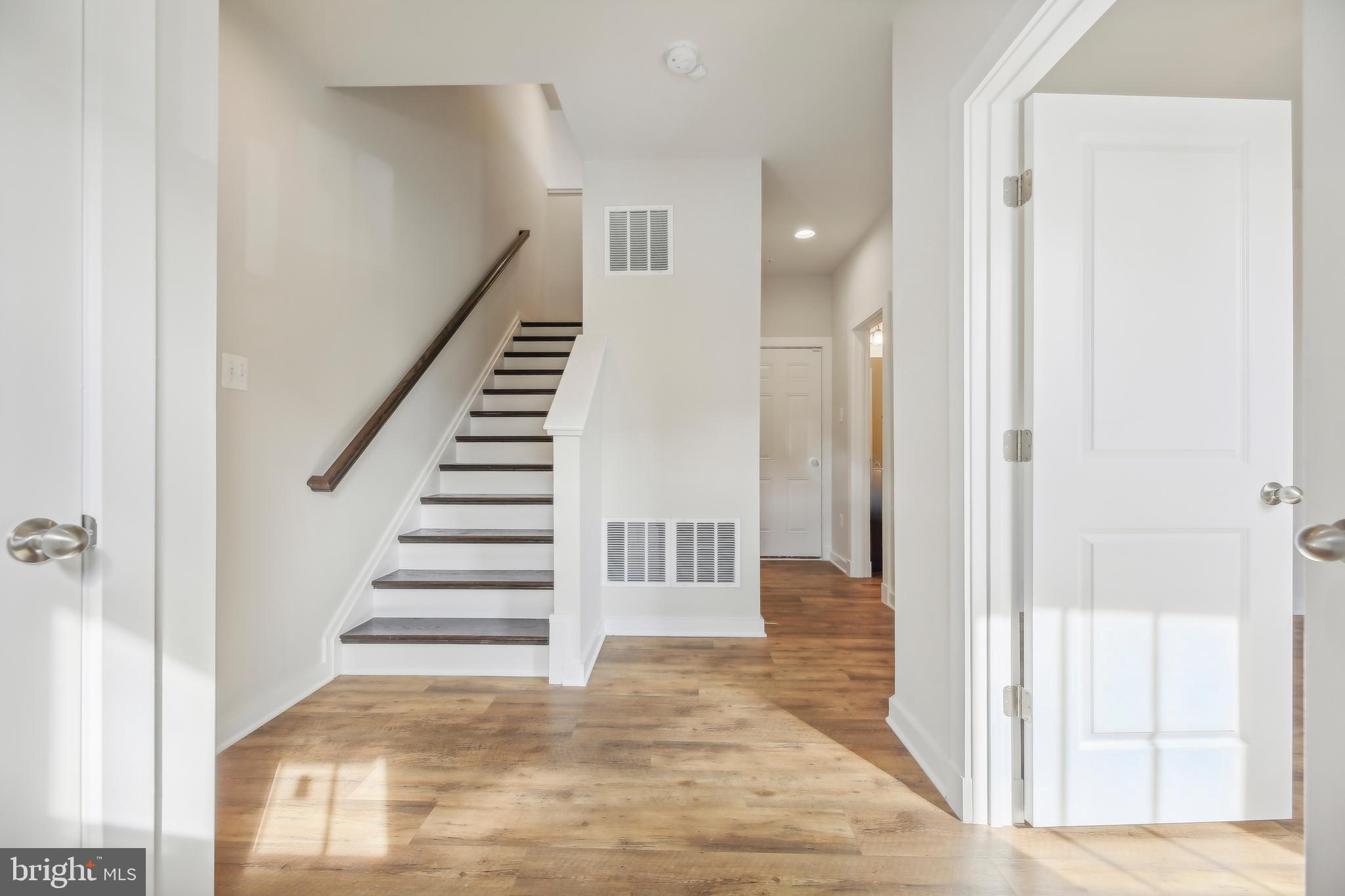 TUSCARORA CREEK - Residential