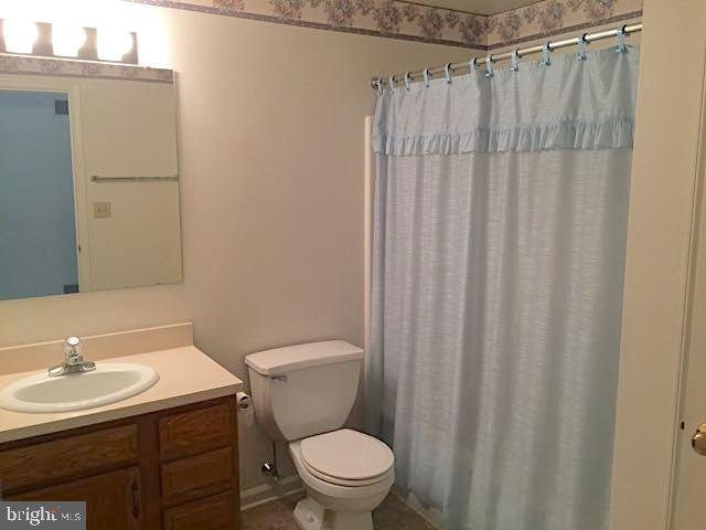 STONEGATE VILLAGE - Residential