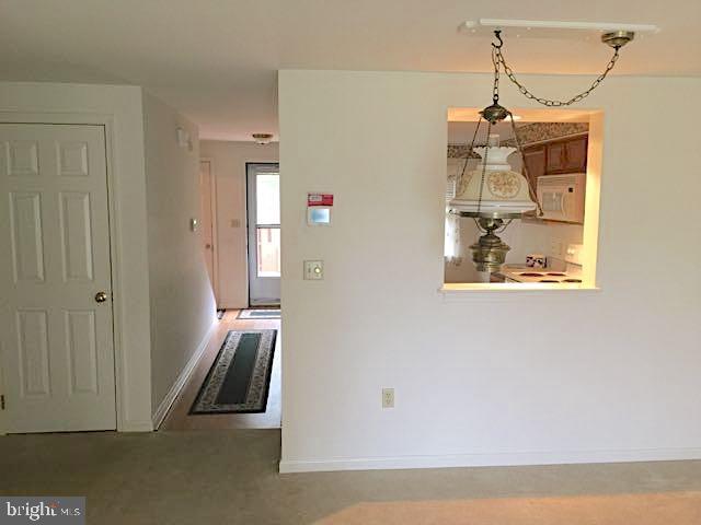 STONEGATE VILLAGE - Residential