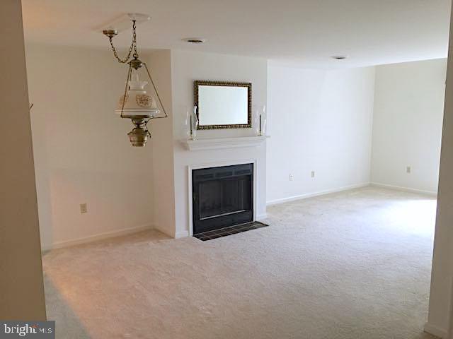 STONEGATE VILLAGE - Residential