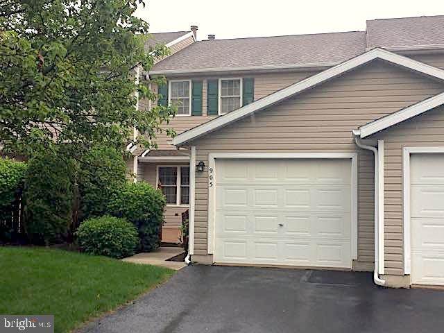 STONEGATE VILLAGE - Residential