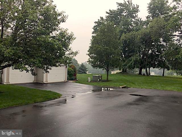 STONEGATE VILLAGE - Residential