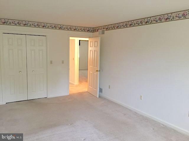 STONEGATE VILLAGE - Residential