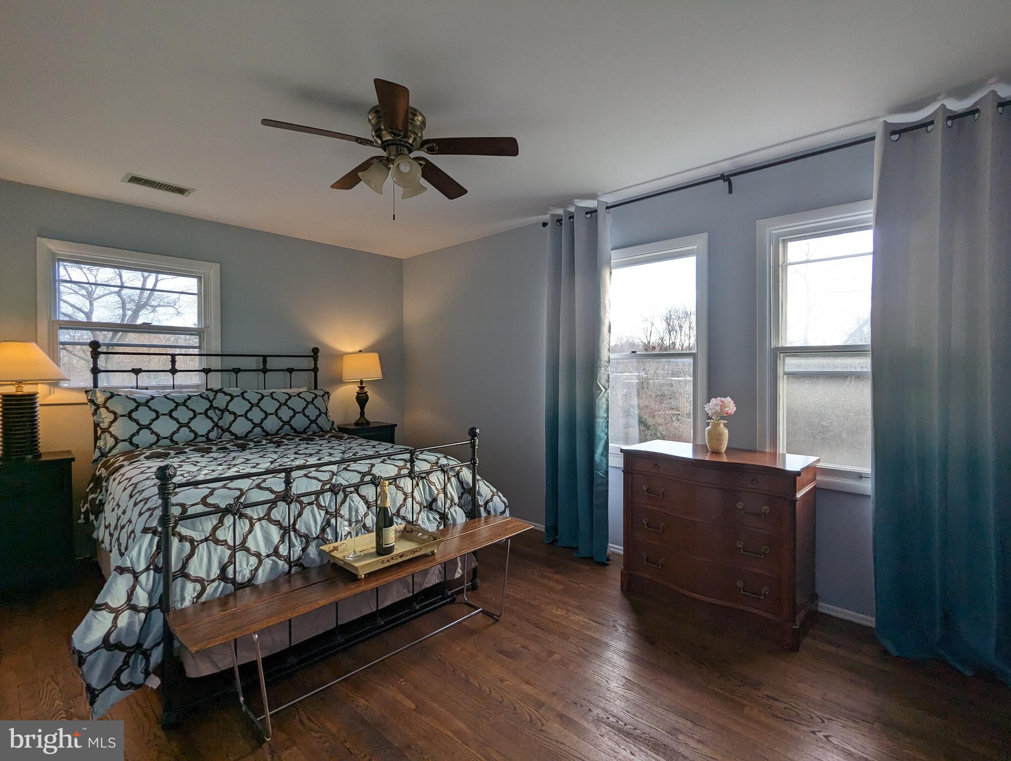 LONGFELLOW - Residential