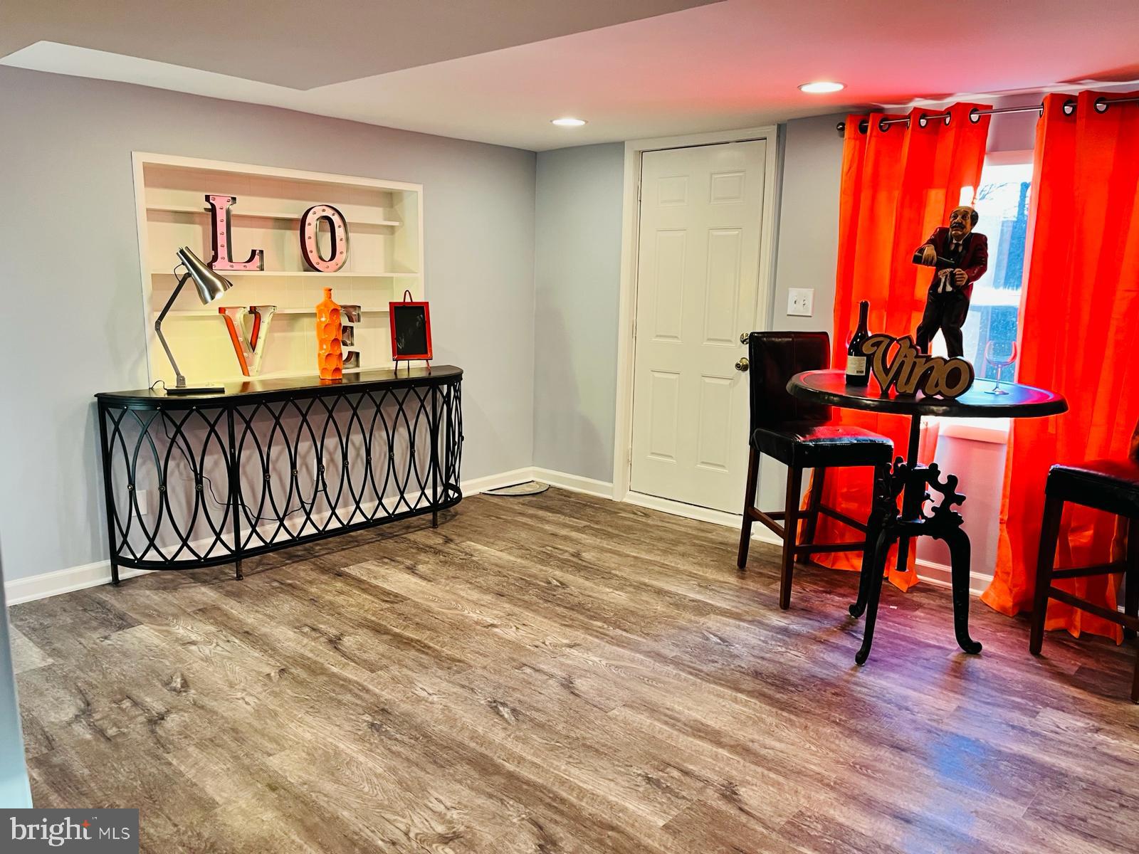 LONGFELLOW - Residential