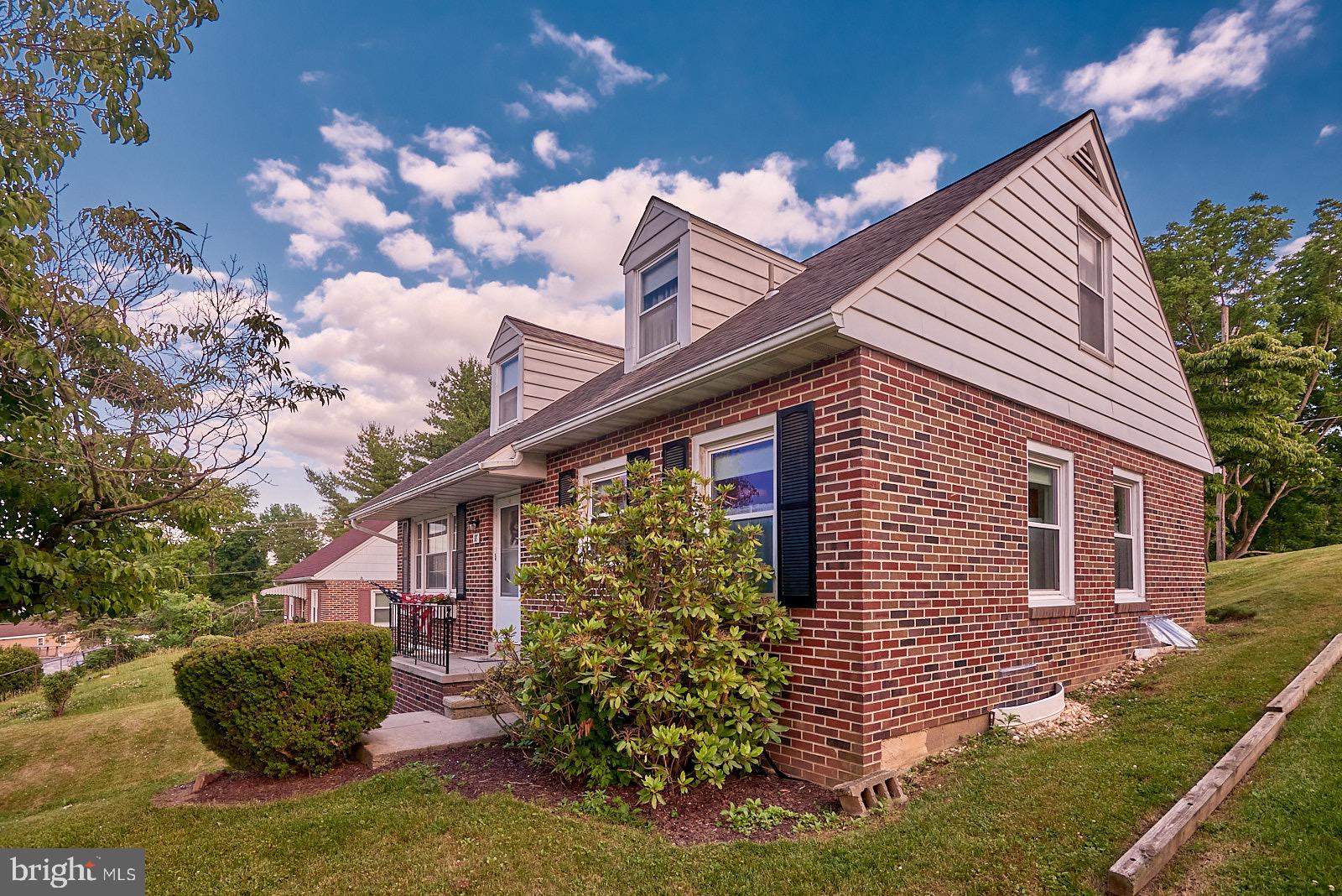 18 ARDMORE AVENUE