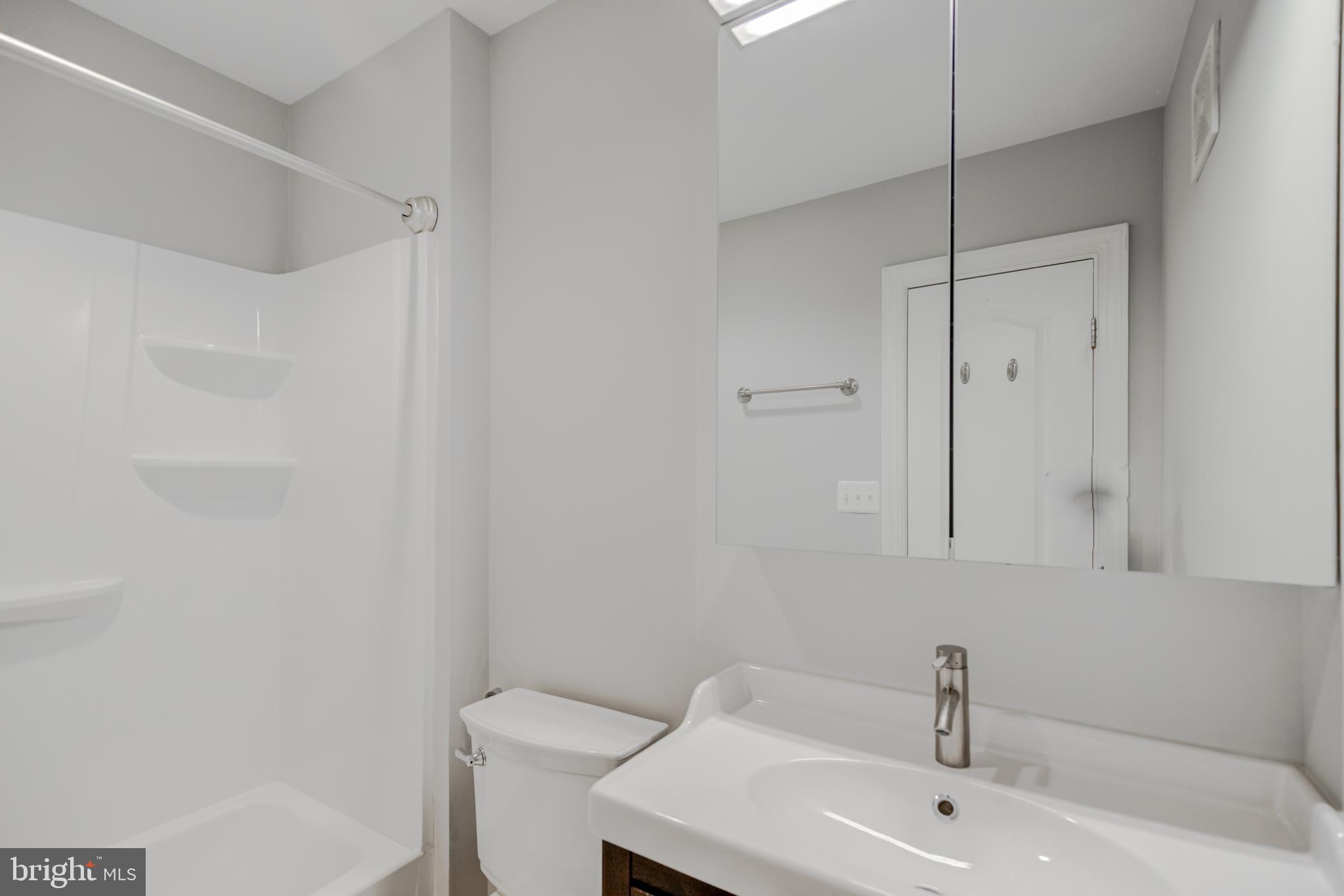 JEFFERSON PARK - Residential Lease