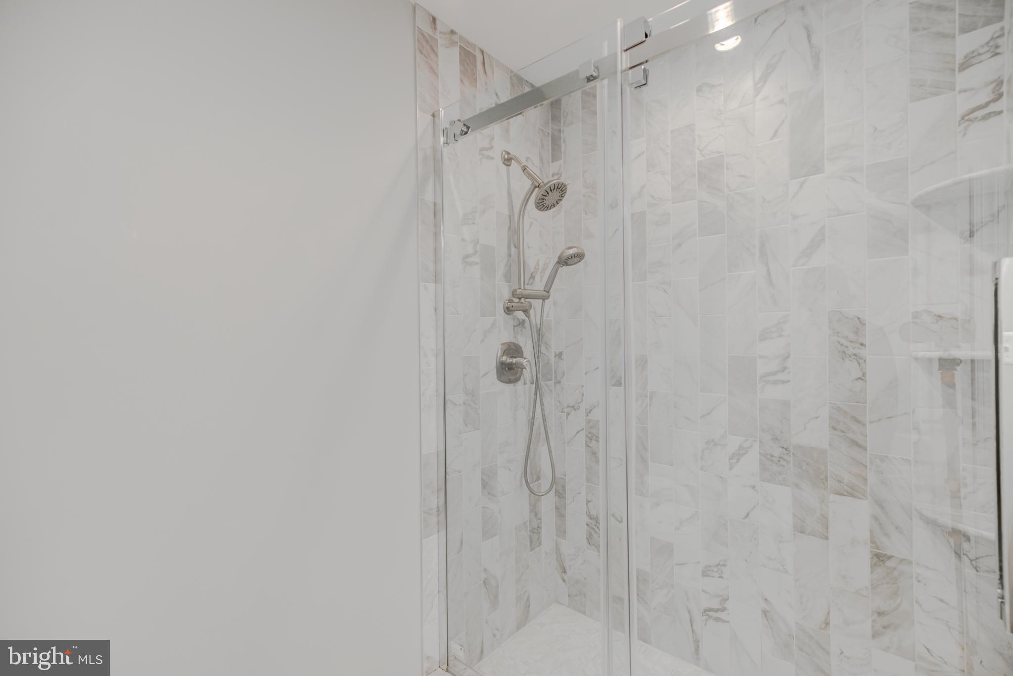 JEFFERSON PARK - Residential Lease