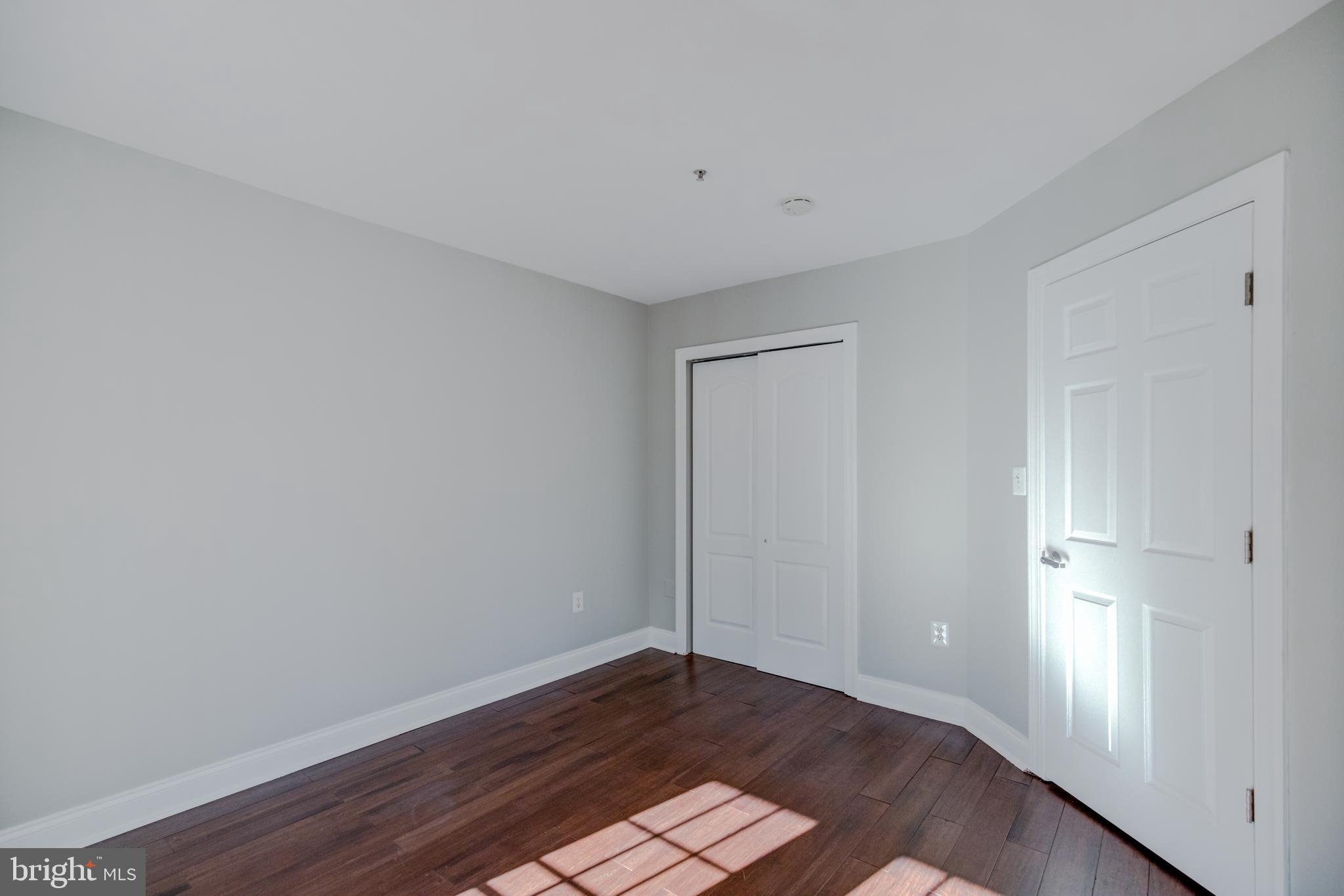 JEFFERSON PARK - Residential Lease