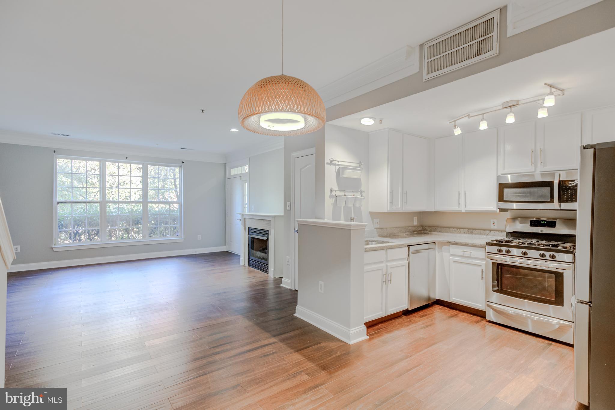 JEFFERSON PARK - Residential Lease