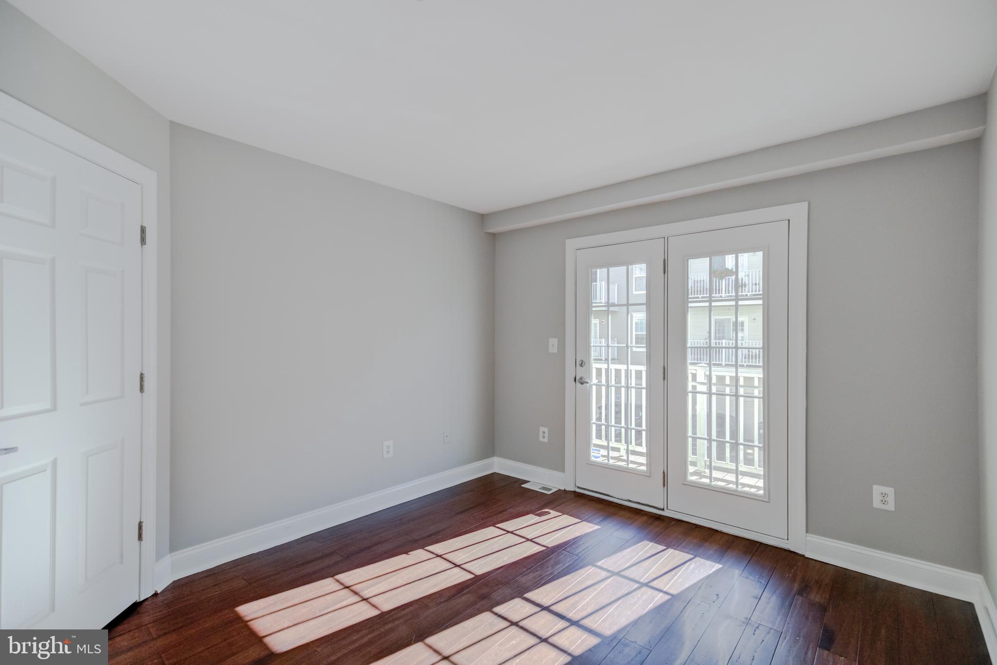 JEFFERSON PARK - Residential Lease